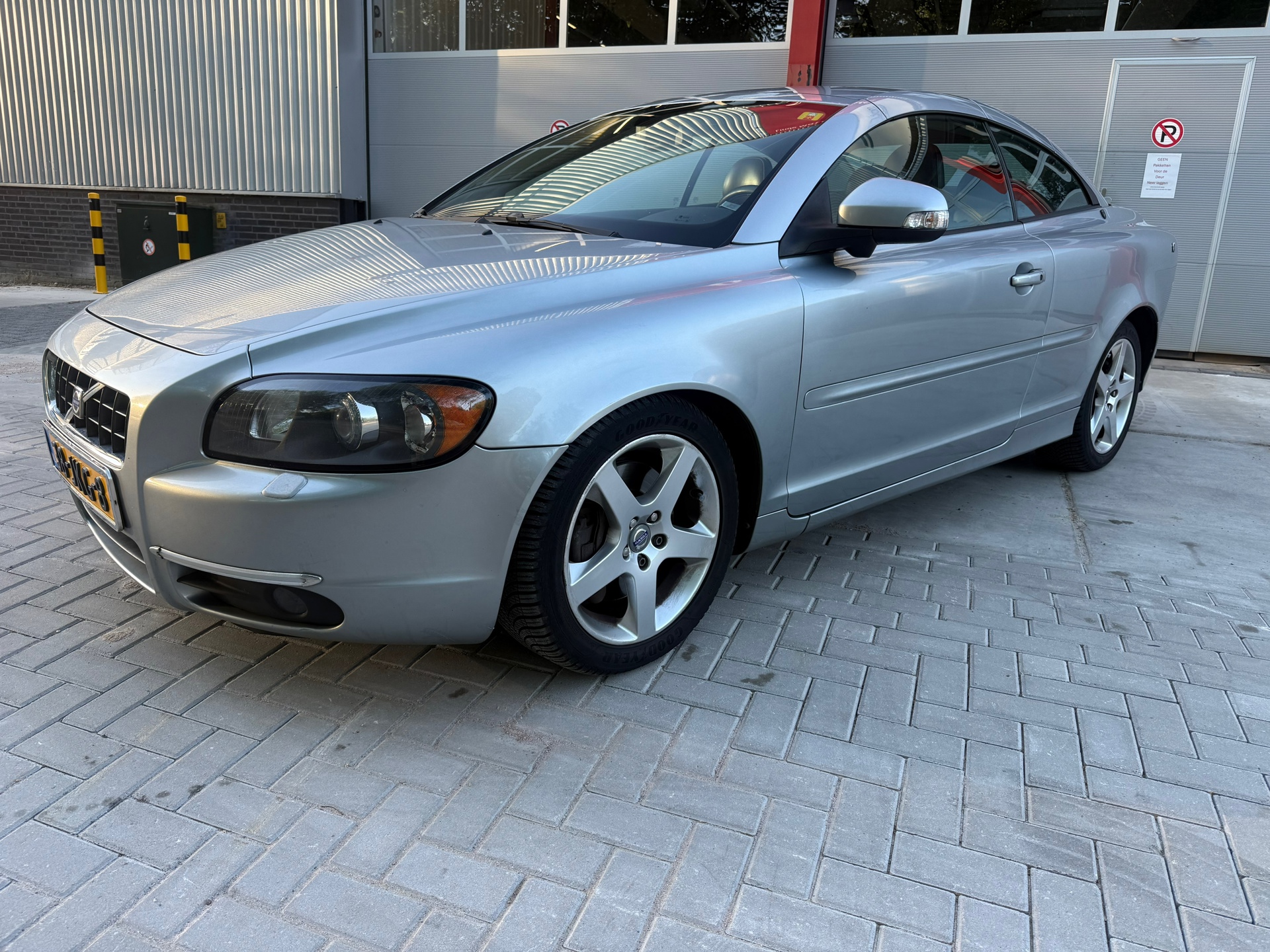 Foto van Volvo C70