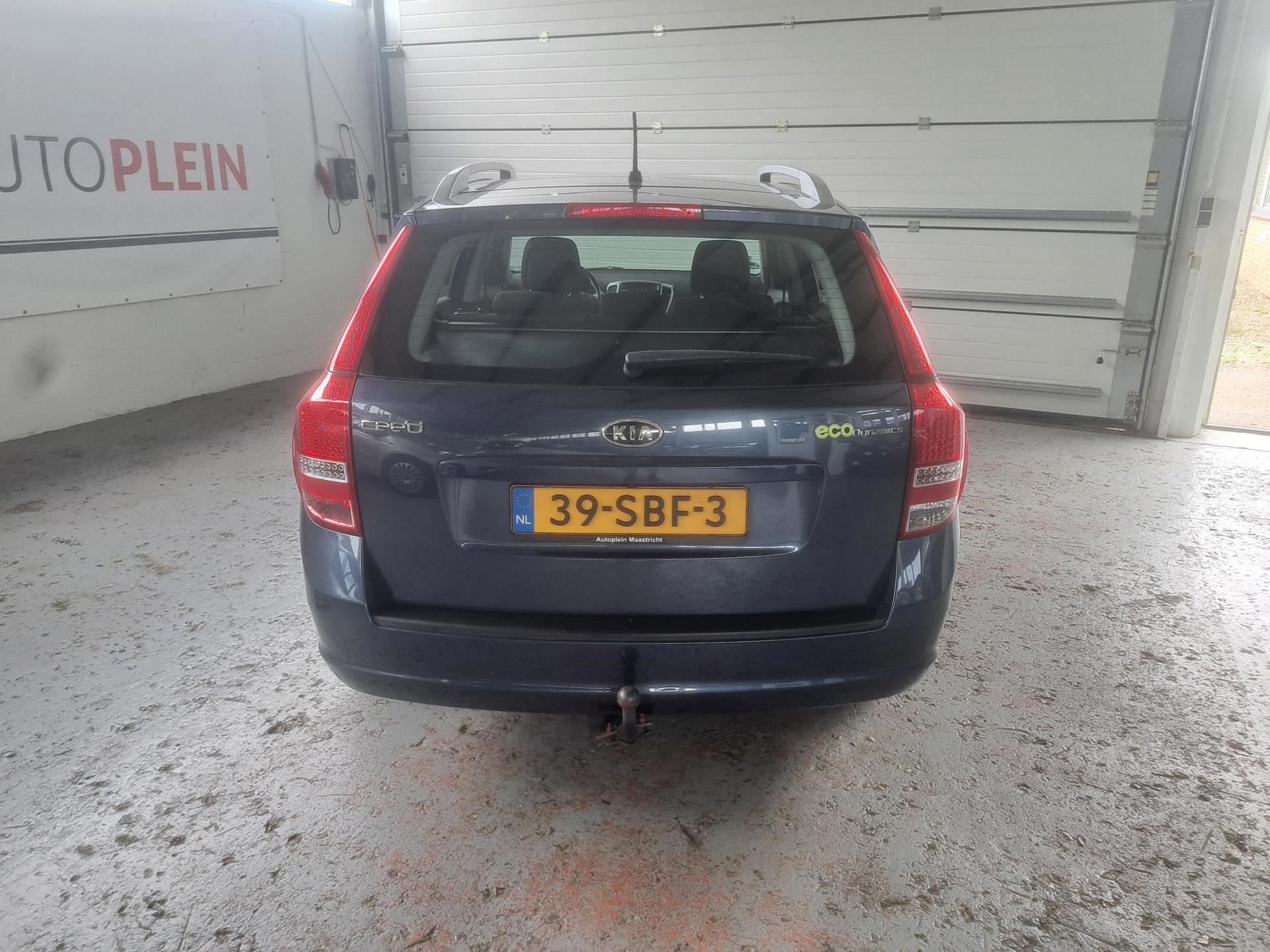 Foto van Kia Cee D