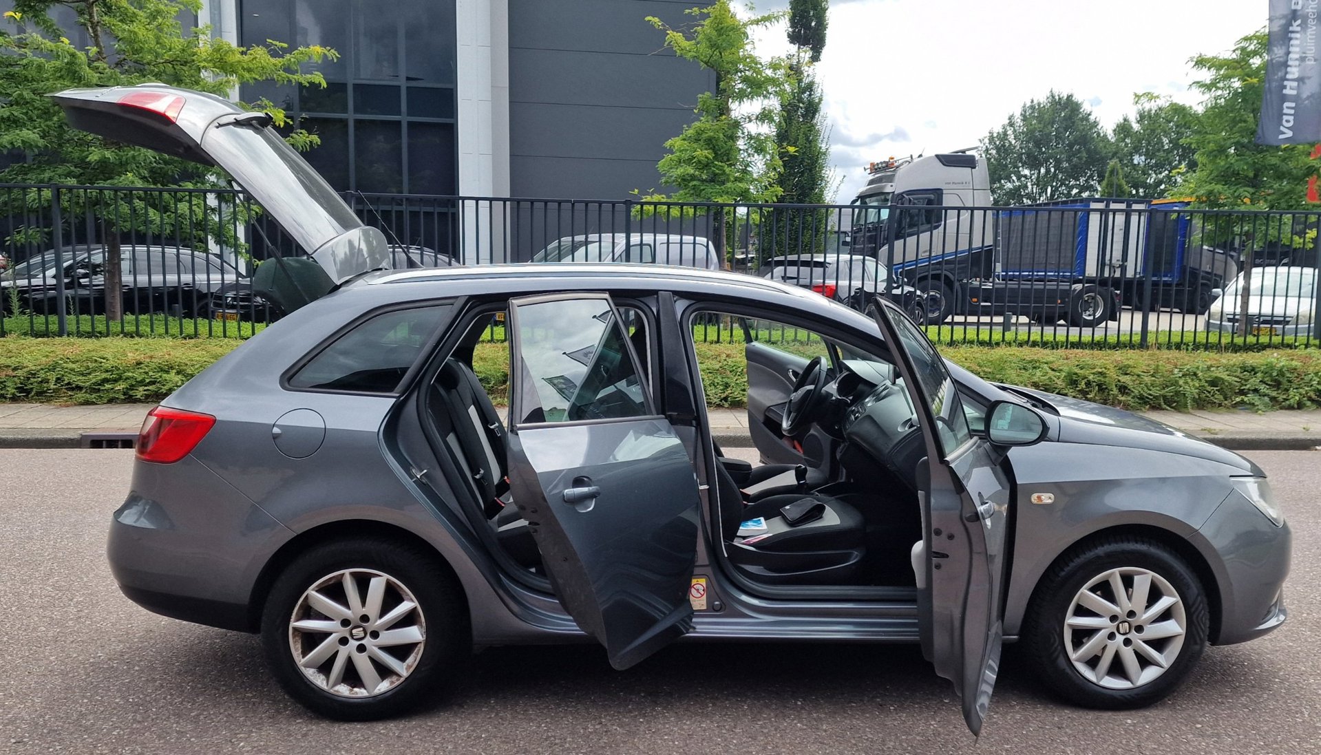 Foto van Seat Ibiza ST