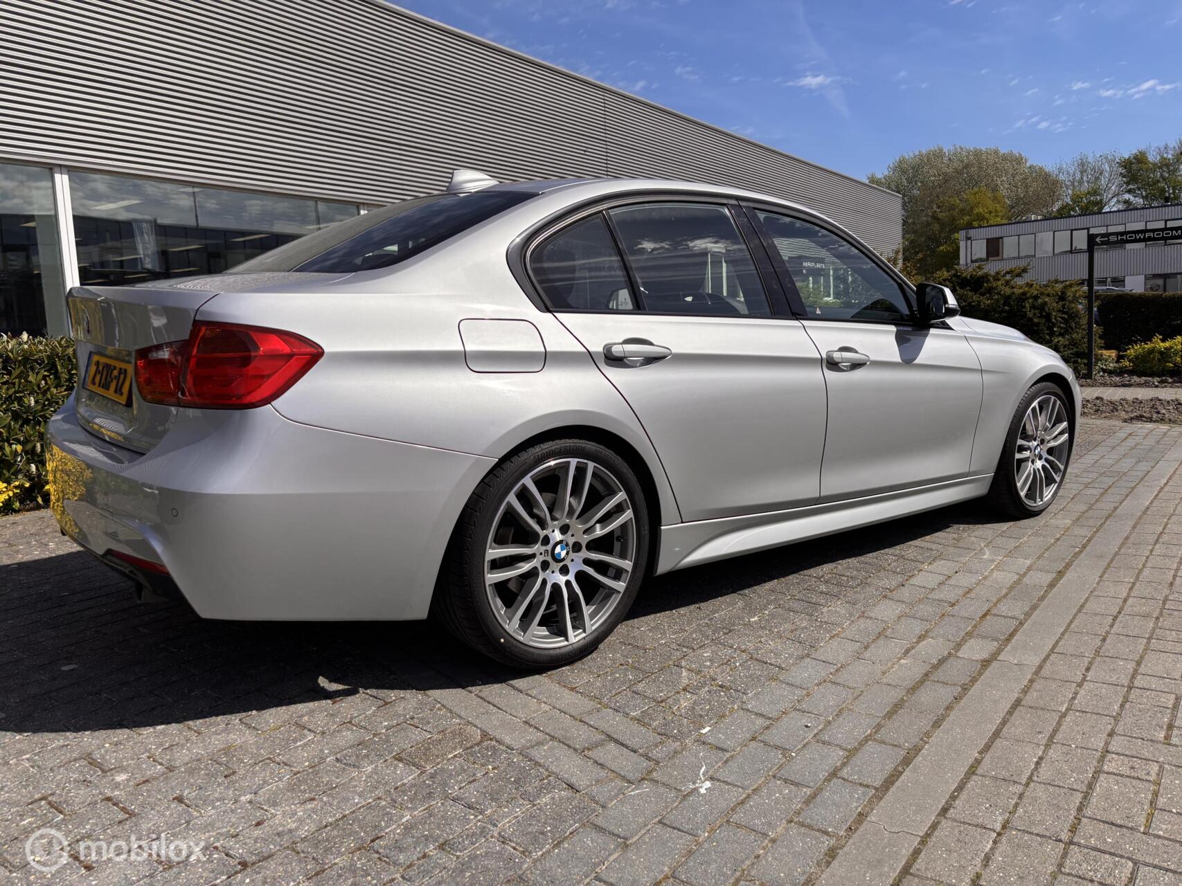 Foto van BMW 320i