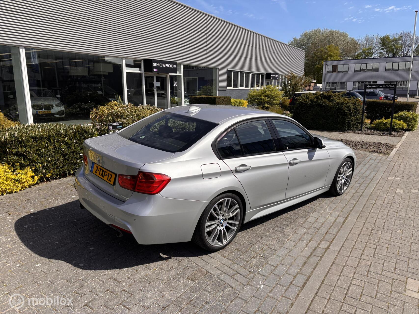 Foto van BMW 320i