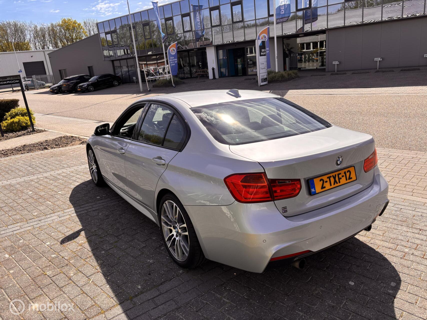Foto van BMW 320i