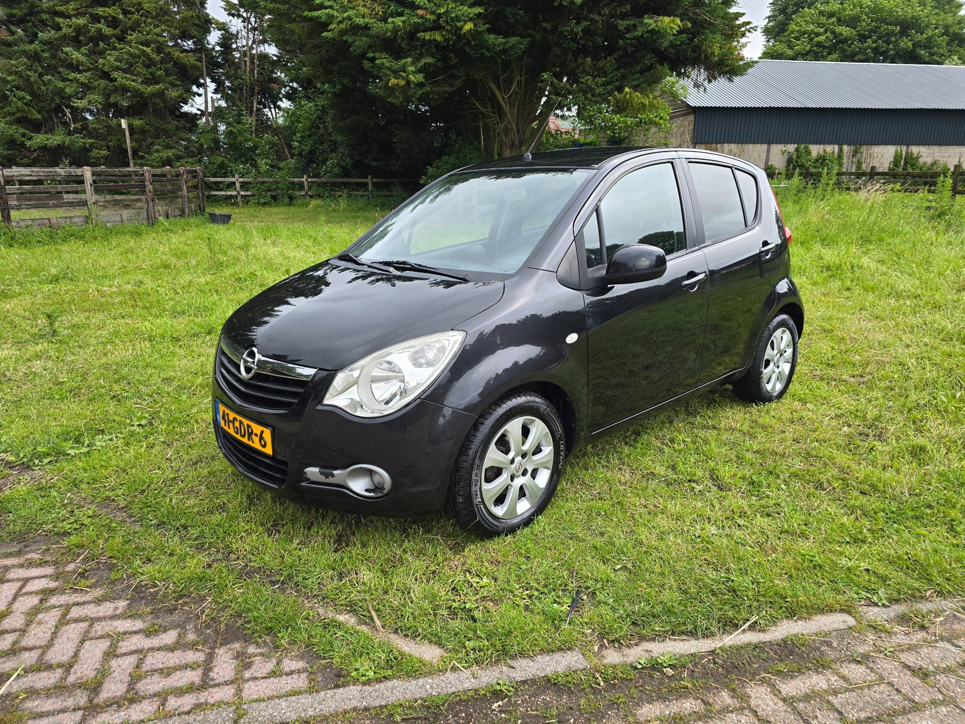 Foto van Opel Agila