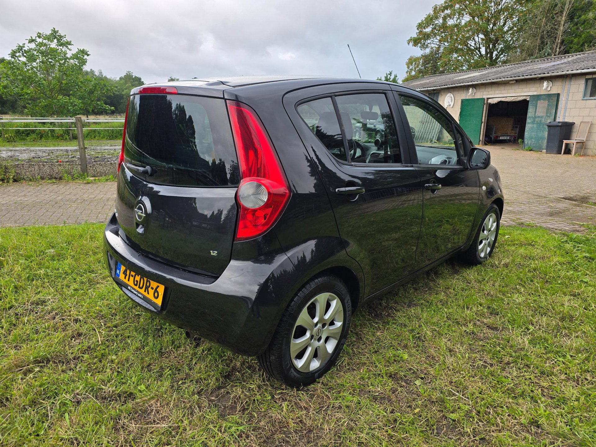 Foto van Opel Agila