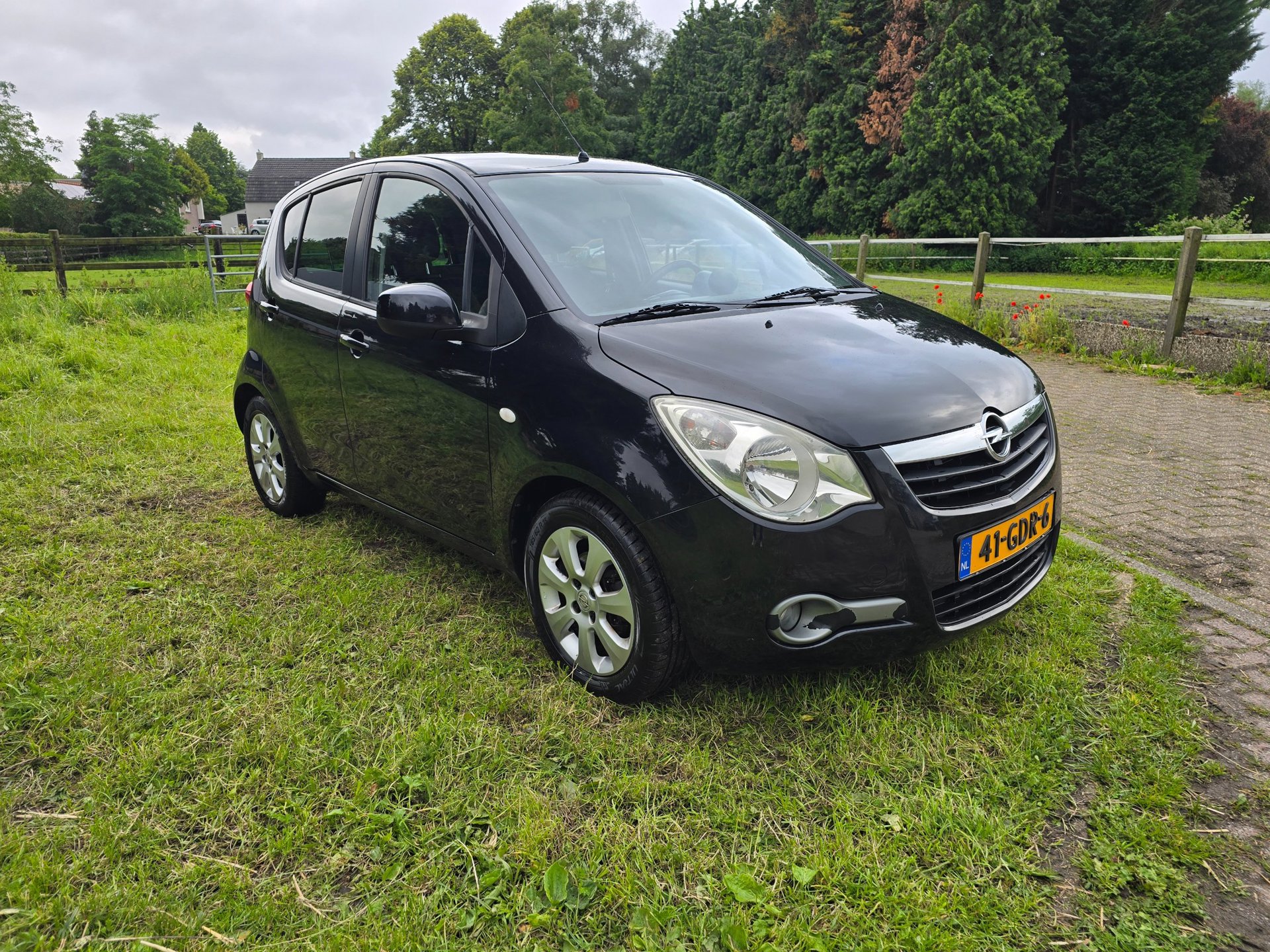 Foto van Opel Agila