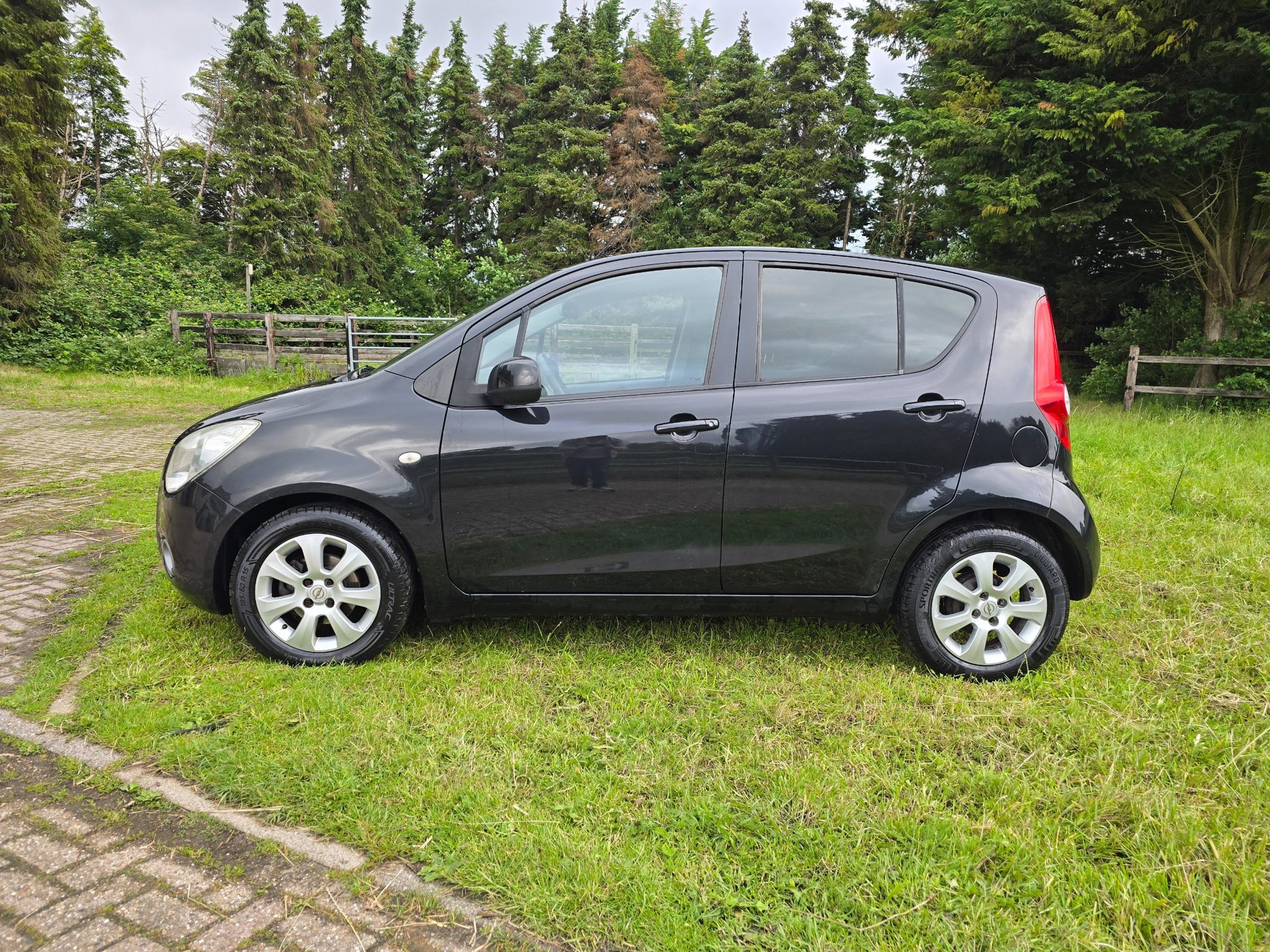 Foto van Opel Agila