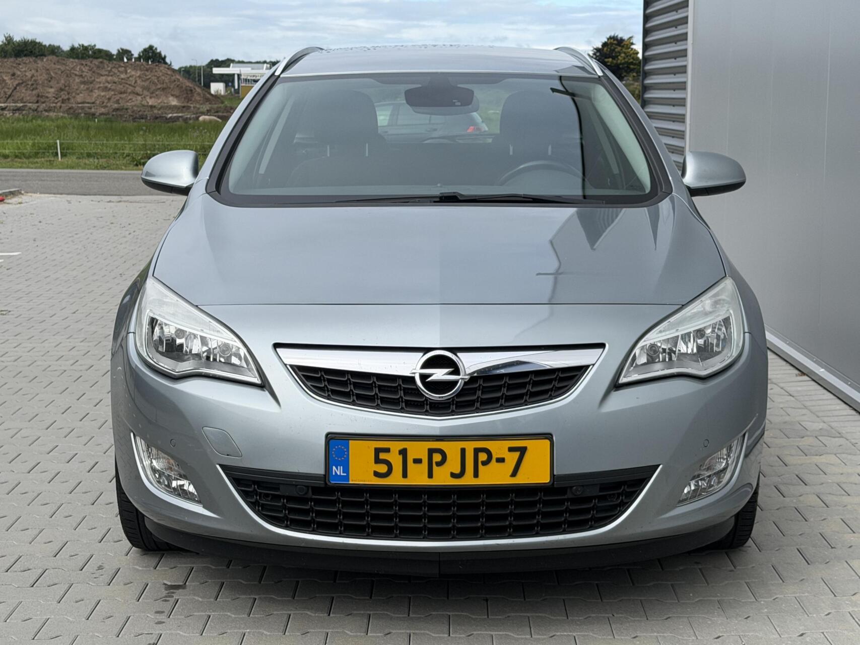 Foto van Opel Astra Sports Tourer
