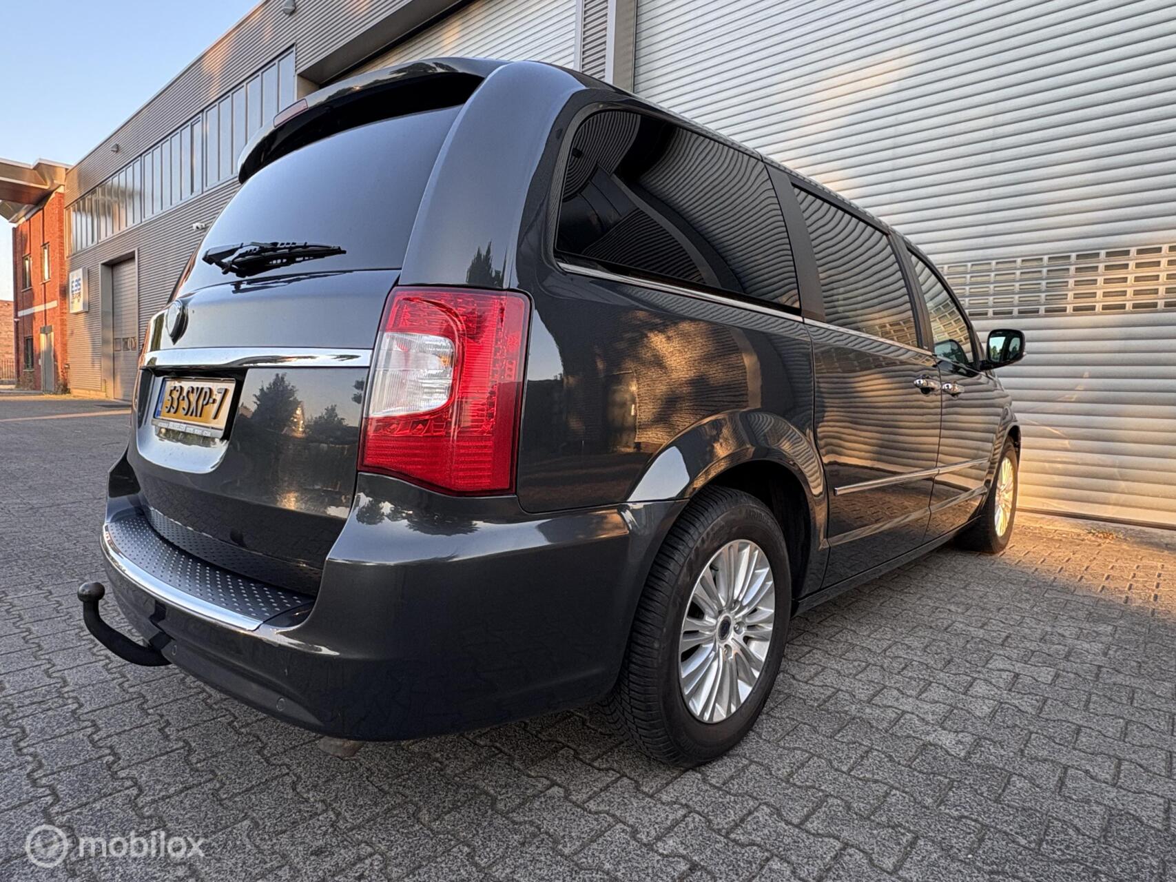 Foto van Lancia Voyager
