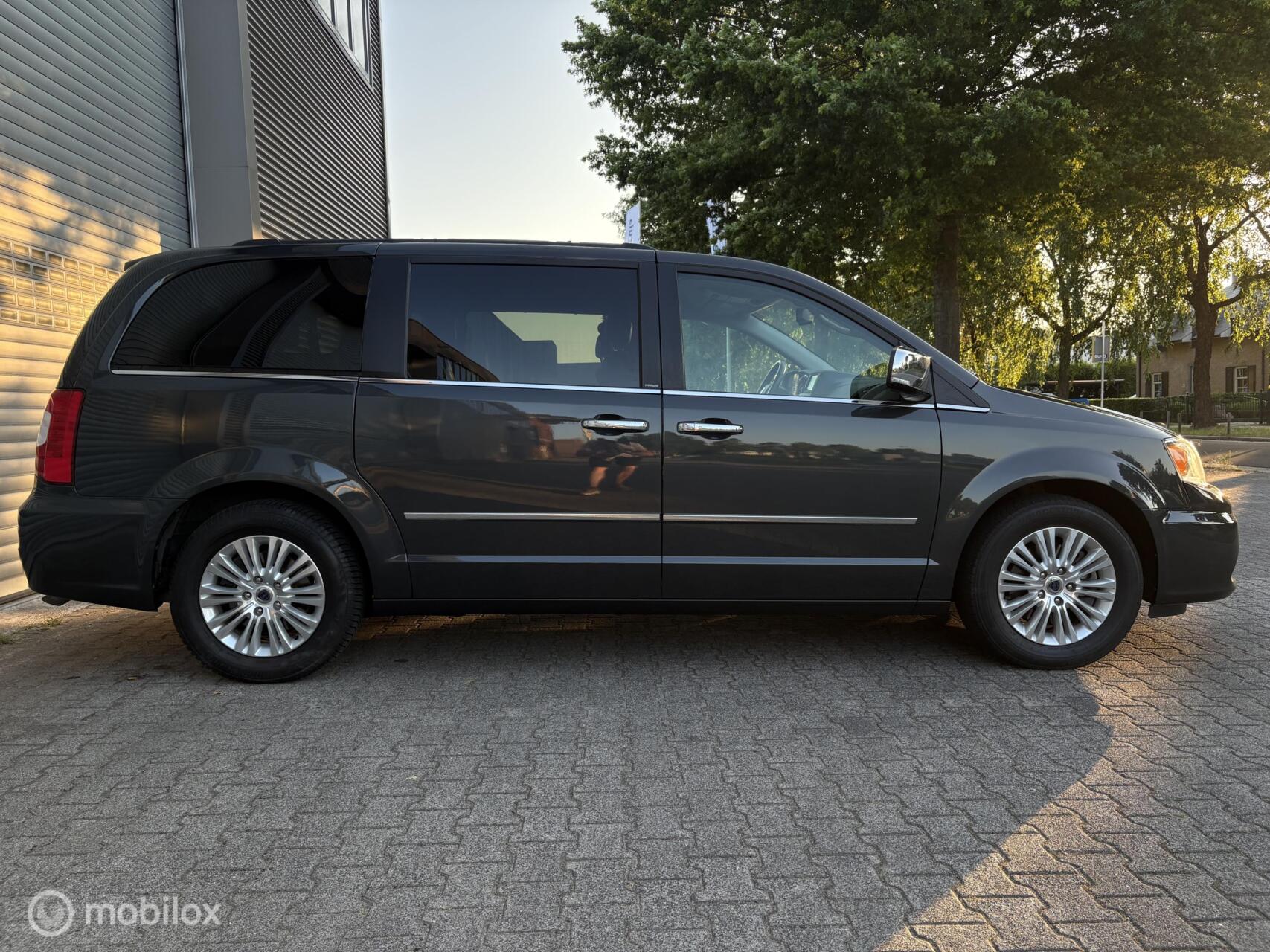 Foto van Lancia Voyager