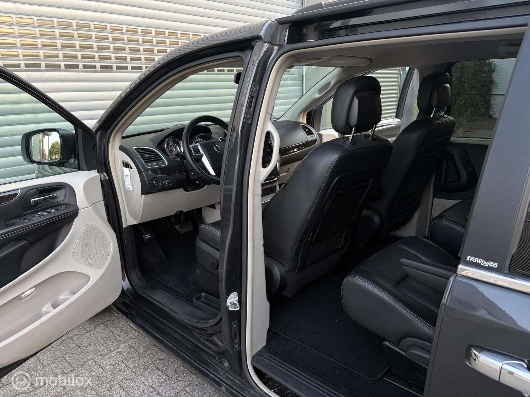 Foto van Lancia Voyager