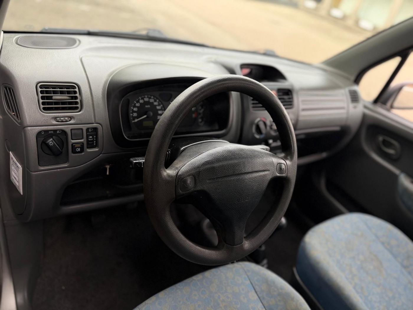 Foto van Suzuki Wagon R