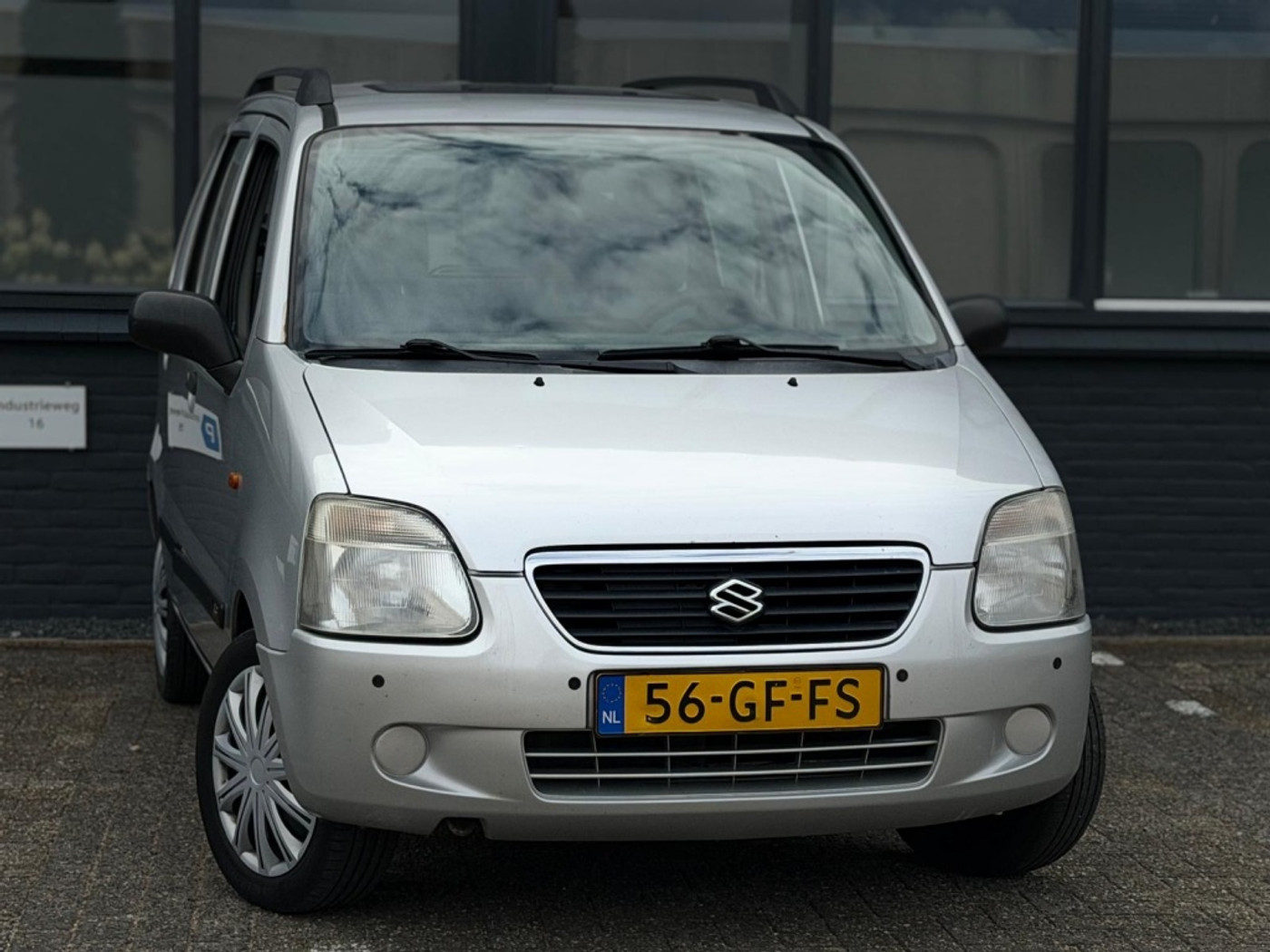 Foto van Suzuki Wagon R