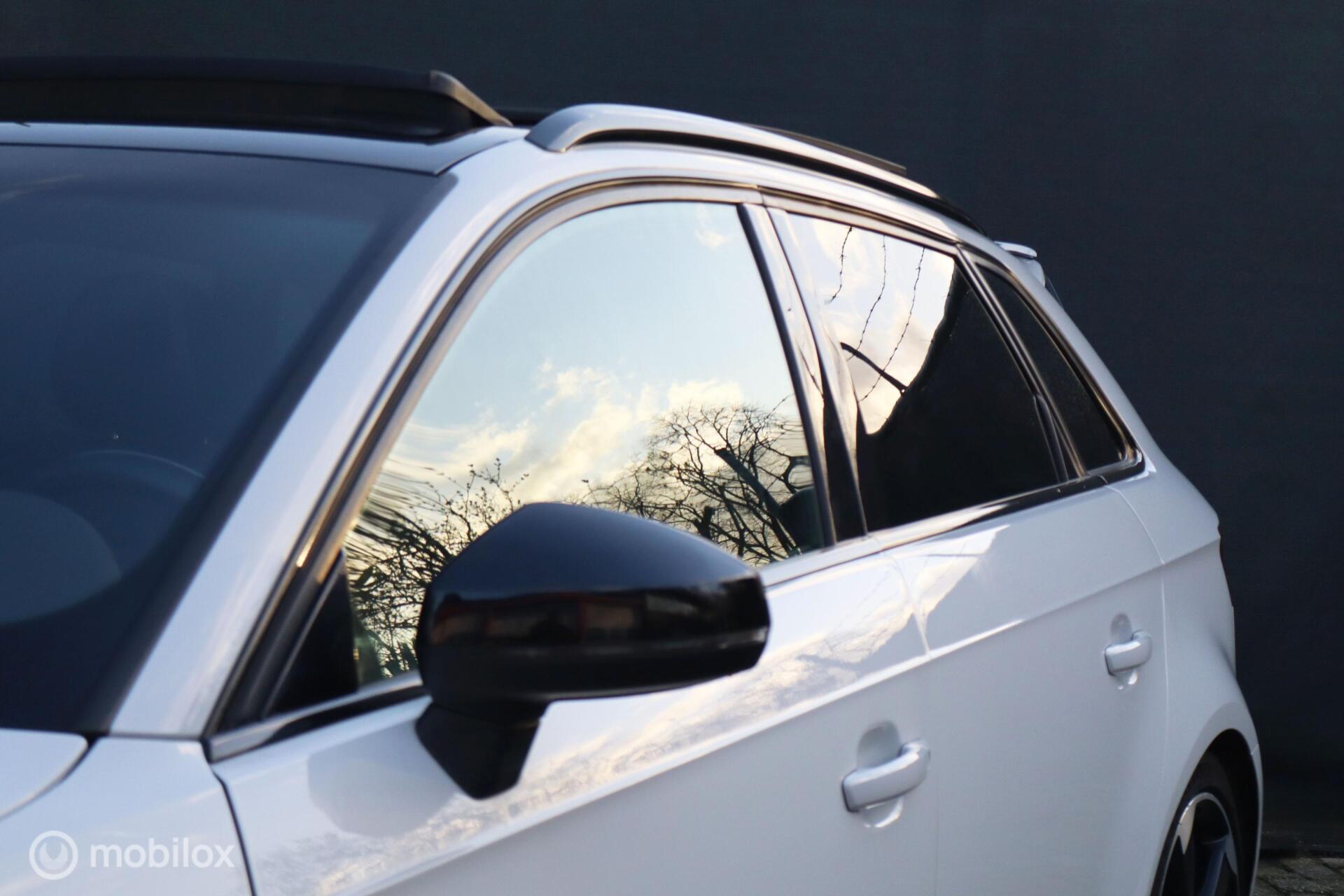 Foto van Audi S3 Sportback