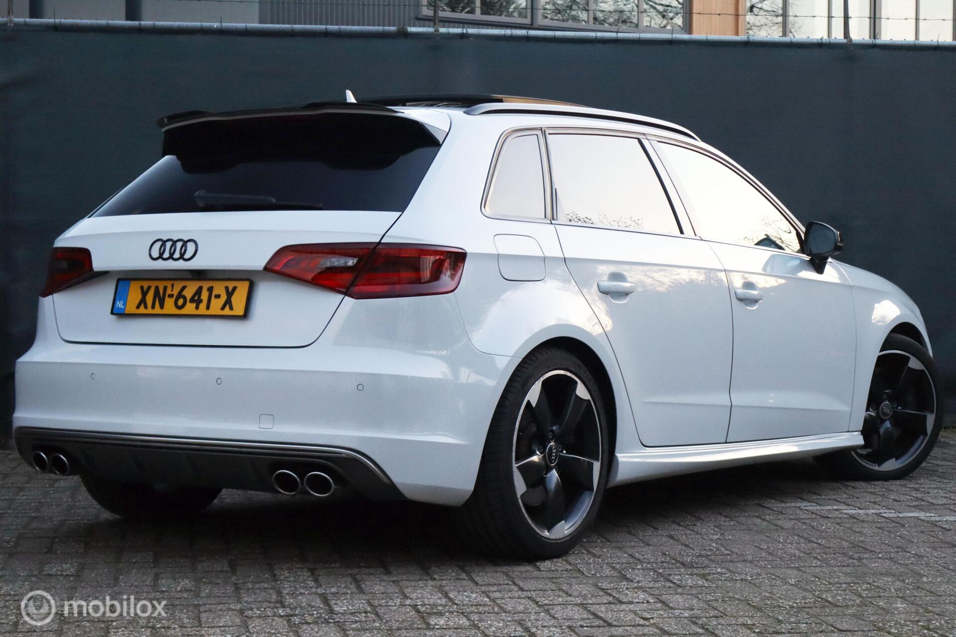 Foto van Audi S3 Sportback