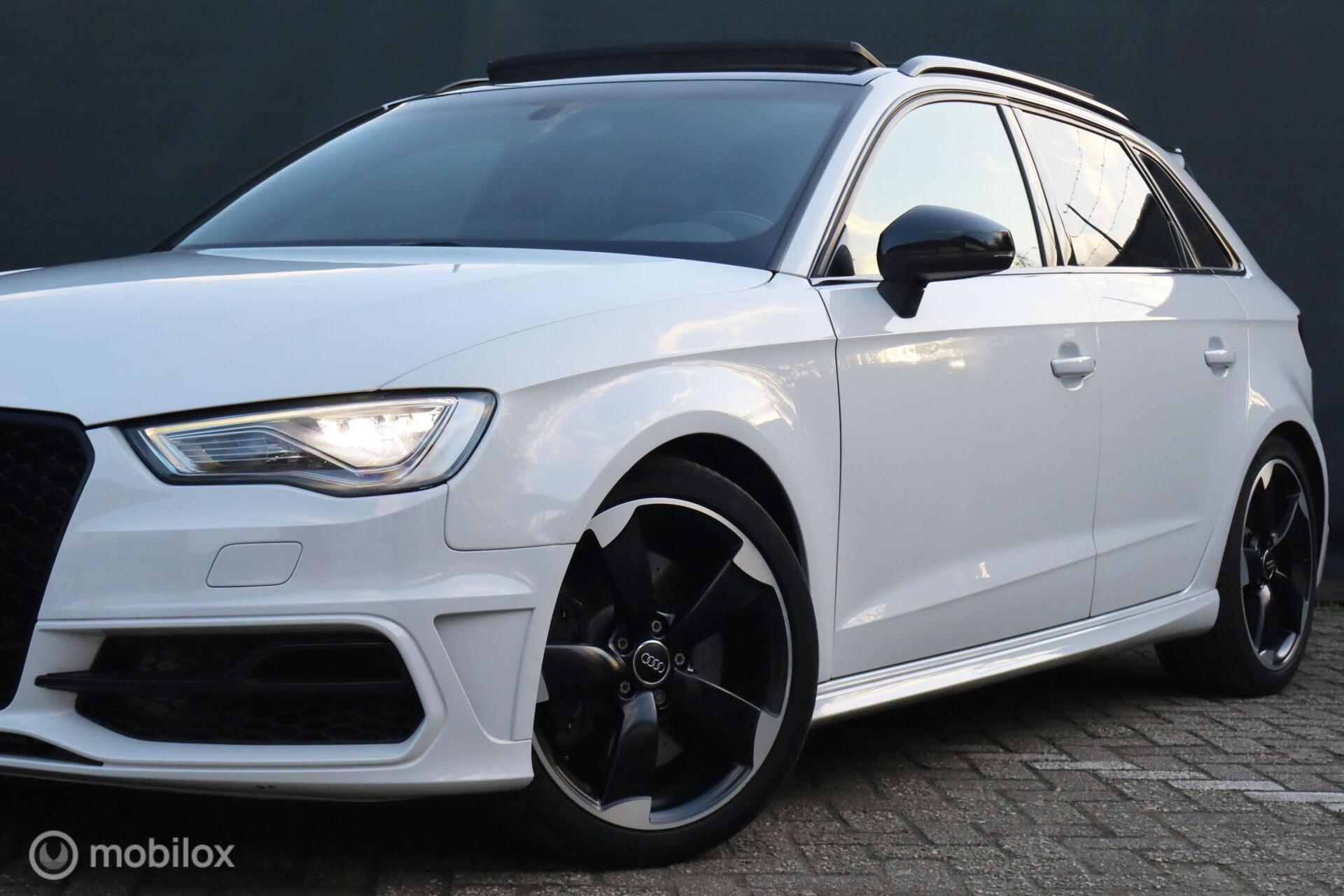 Foto van Audi S3 Sportback