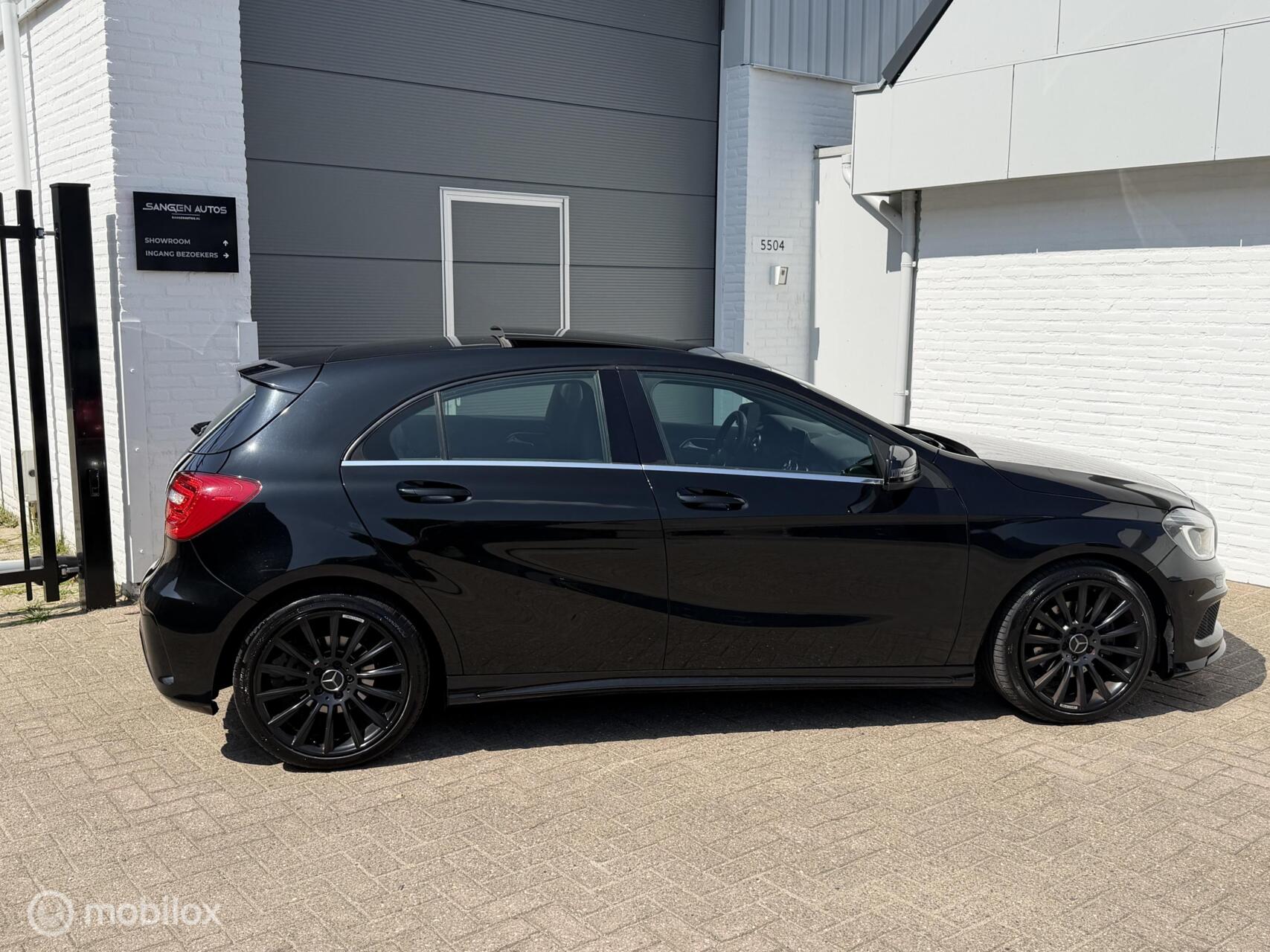 Foto van Mercedes-Benz A 180