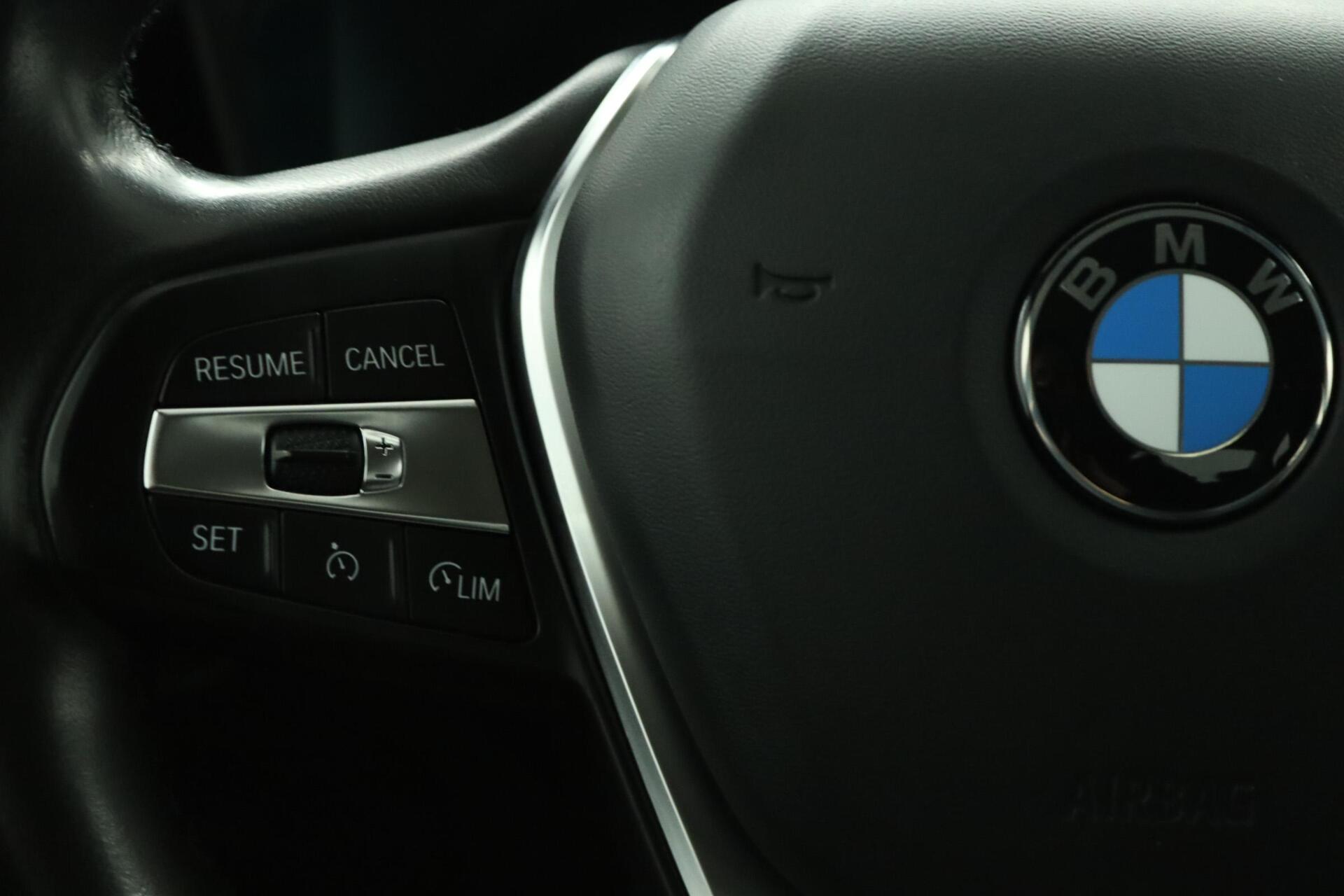 Foto van BMW 330e