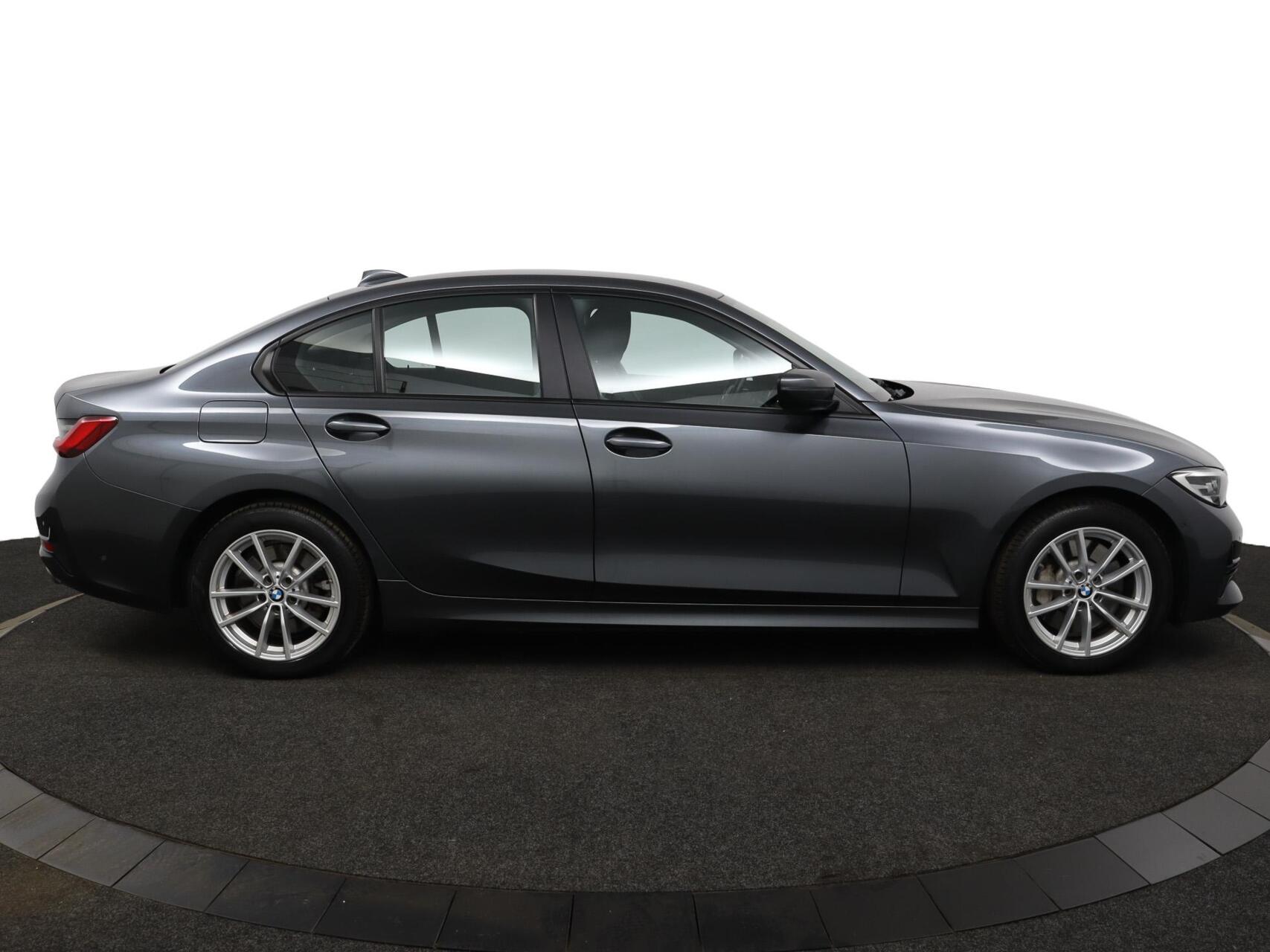 Foto van BMW 330e