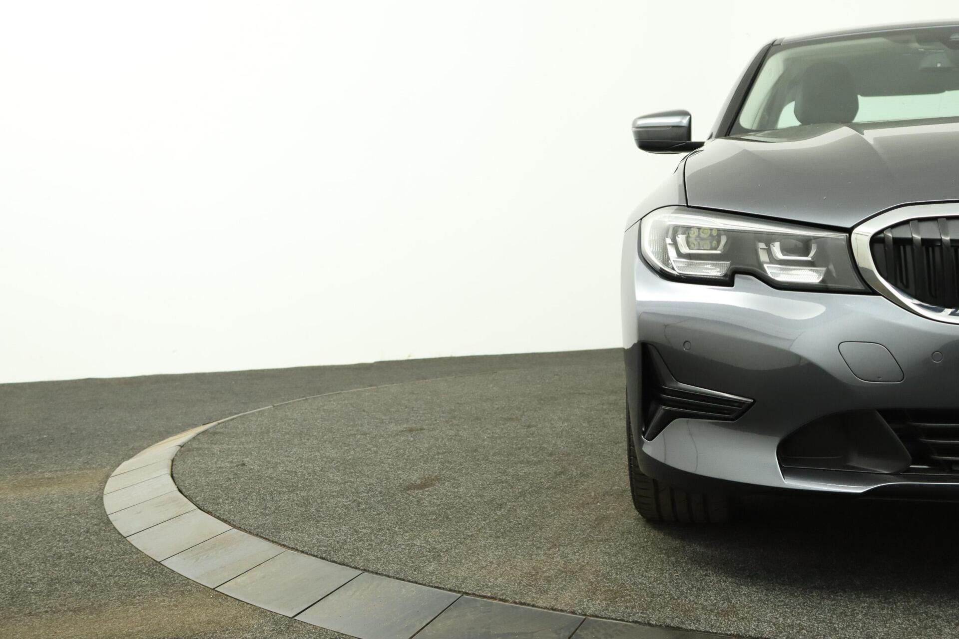 Foto van BMW 330e