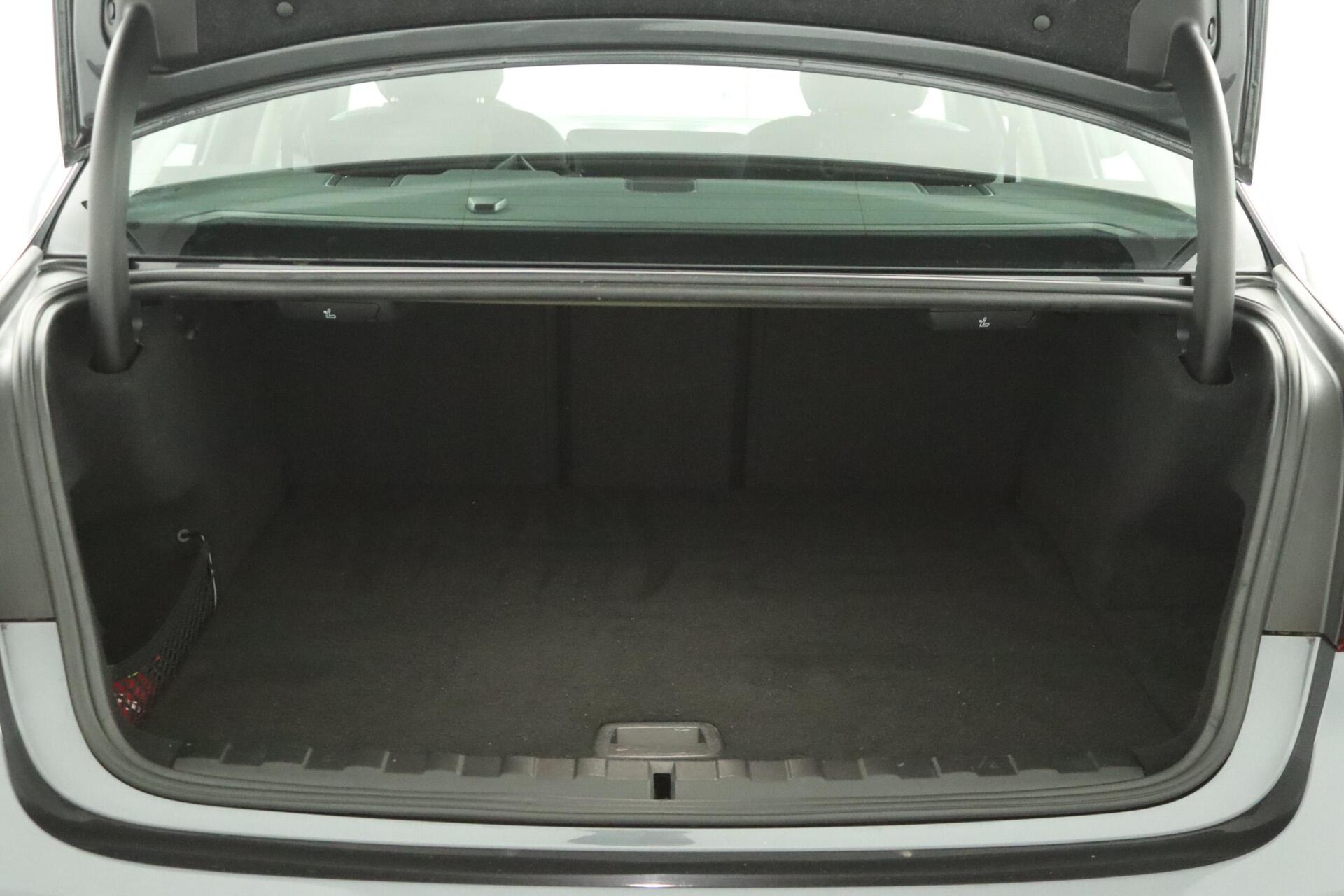 Foto van BMW 330e