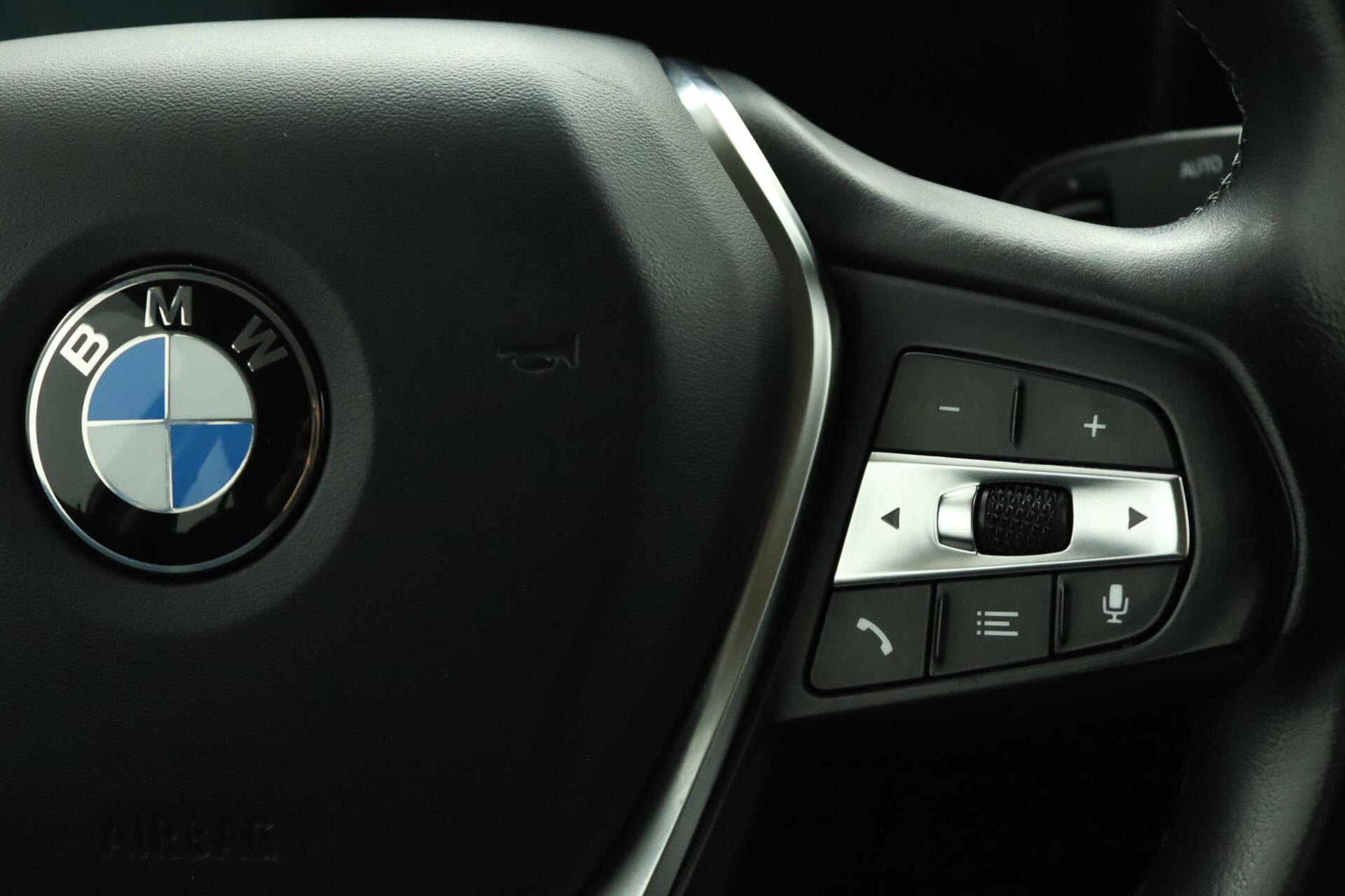 Foto van BMW 330e