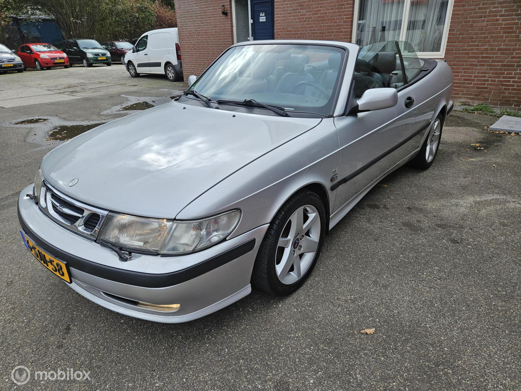 Saab 9-3 Cabrio 2.0t Anniversary 2002 - voorkant