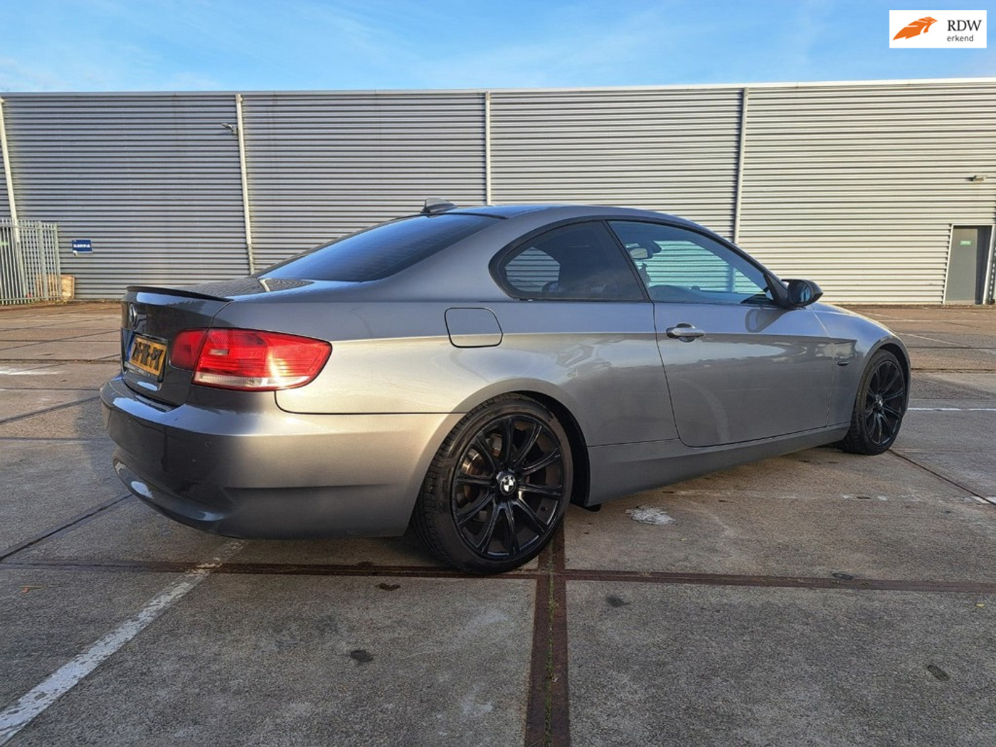BMW 3er Reihe 325i High Executive 2007 - voorkant