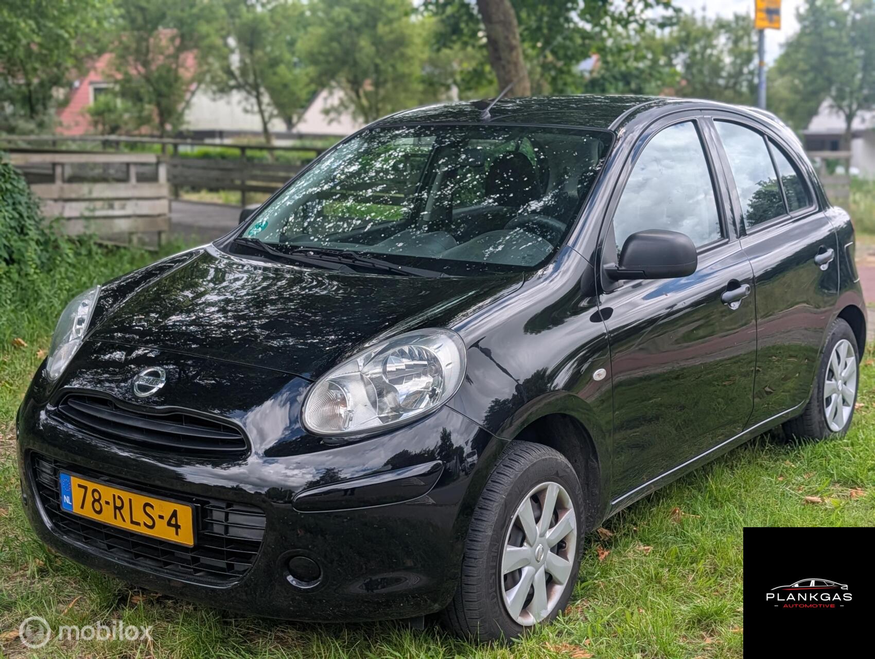 Nissan Nissan Micra 1.2 Visia Pack - AUTOMAAT 2011 - voorkant