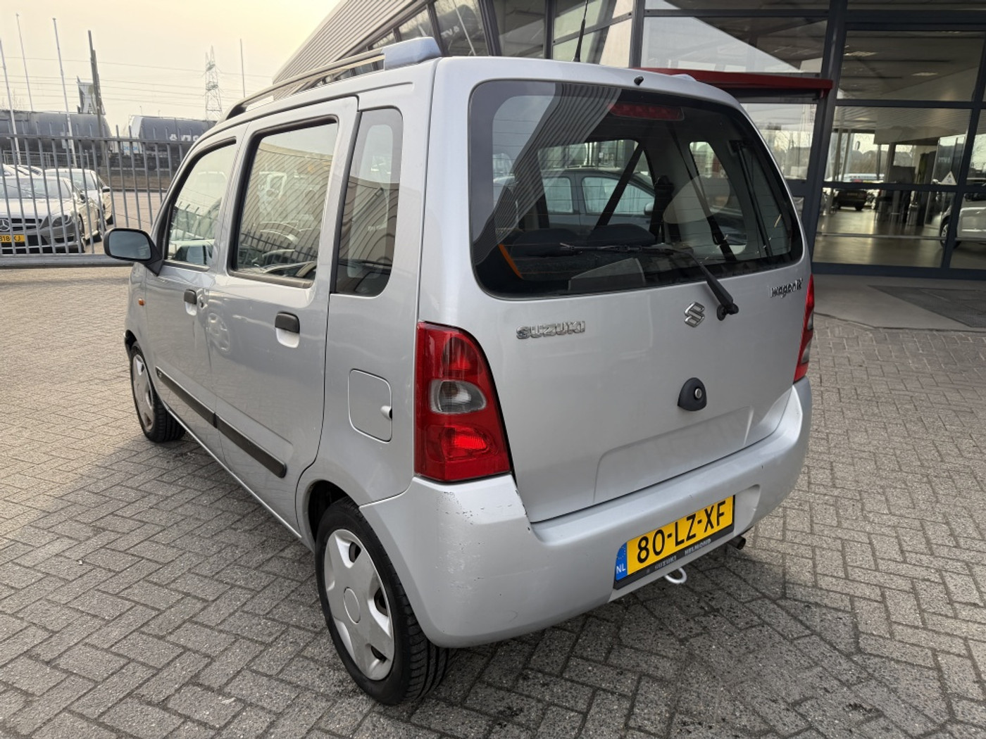 Foto van Suzuki Wagon R