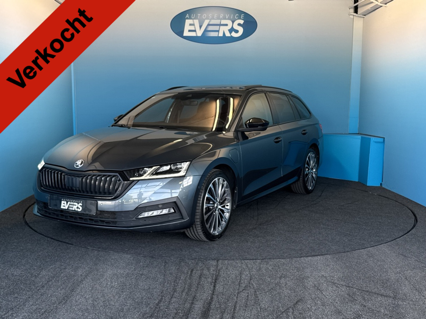 Skoda Octavia 1.4 TSI RS iV Bns 2021 - voorkant