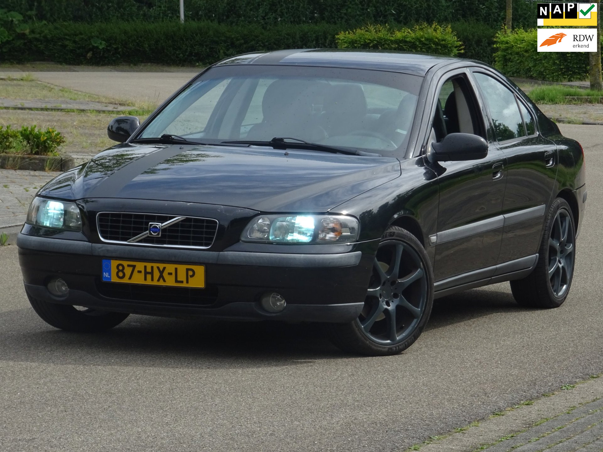 Volvo S60 2.4 2002 NAP/LEER/CRUISE/ANDROID/PDC/APK 2002 - voorkant