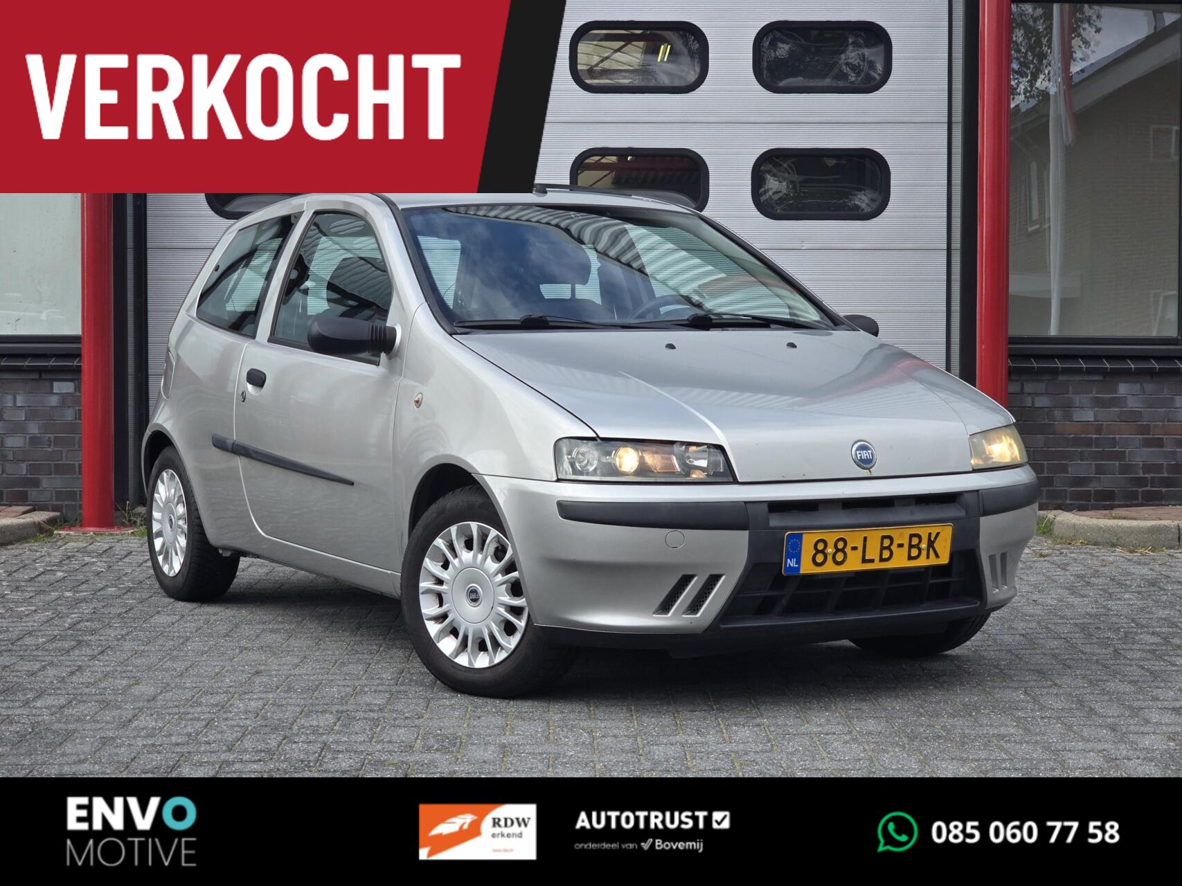 Fiat Fiat Punto 1.2 Sound Pano/Bluetooth/LMV/Stuurbekrachtiging 2002 - voorkant