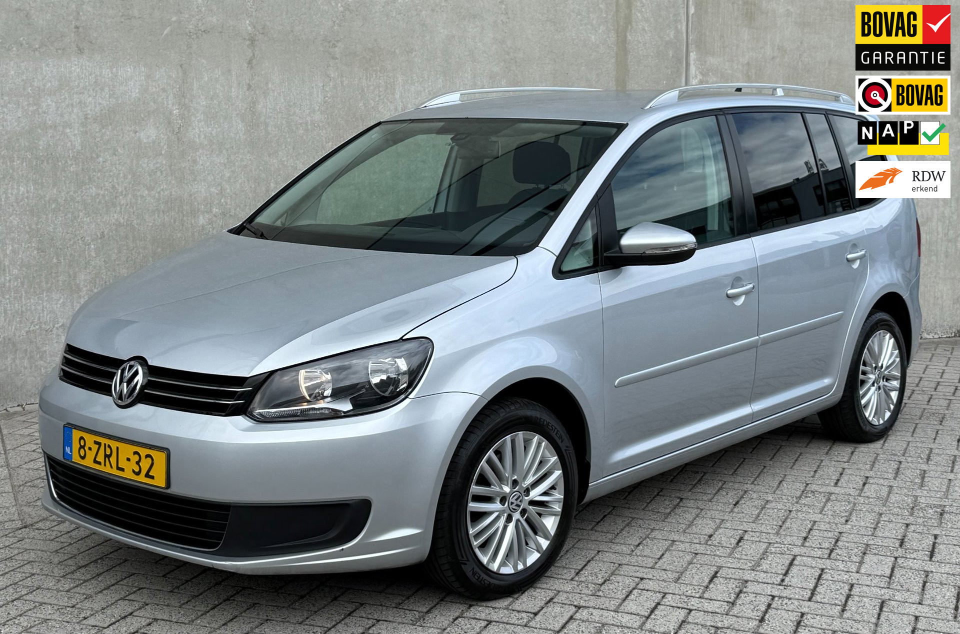 Volkswagen Touran 1.2 TSI Edition BM 7p. Grijs 2015 NAP|APK 2015 - voorkant
