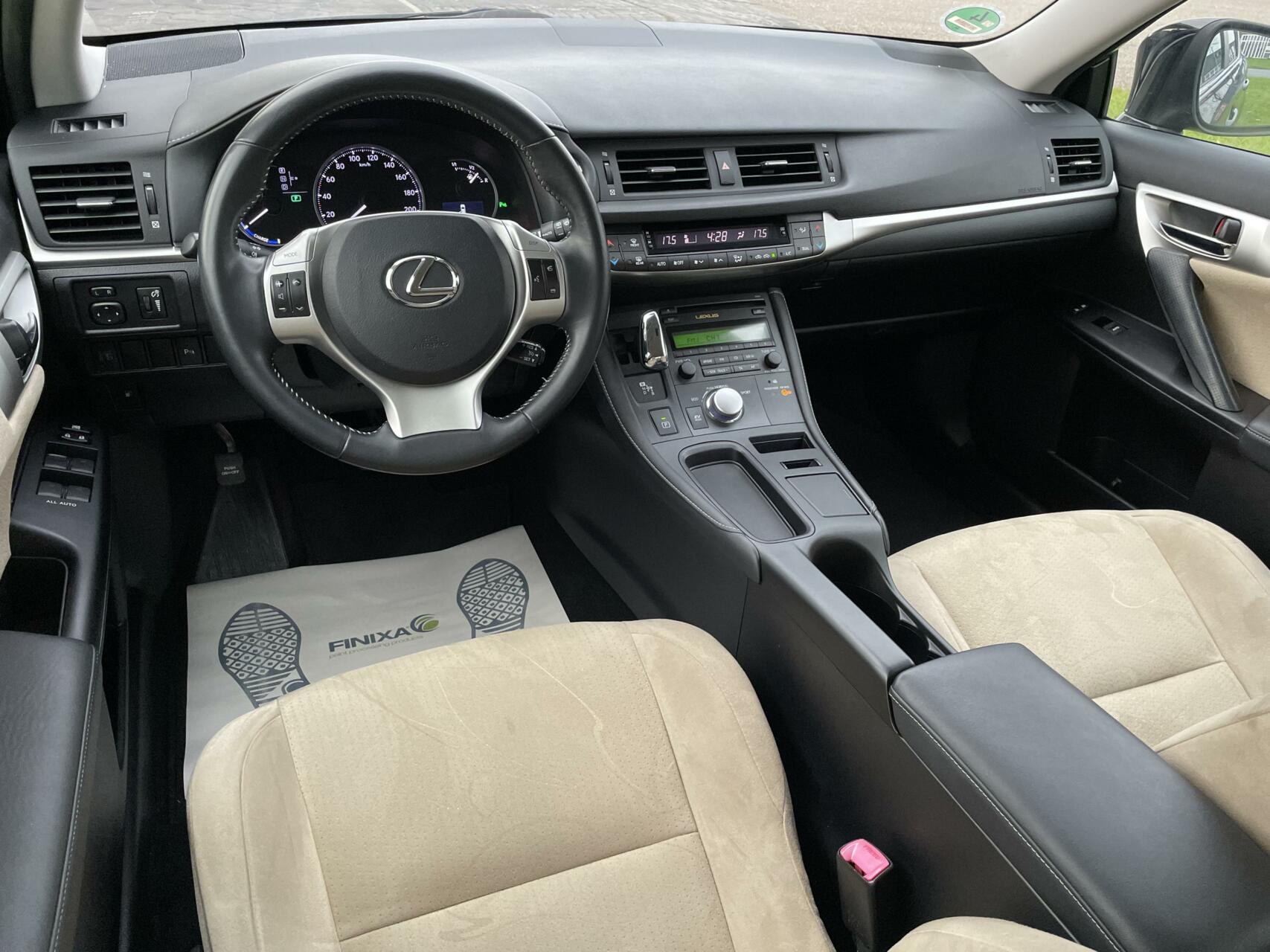 Foto van Lexus CT
