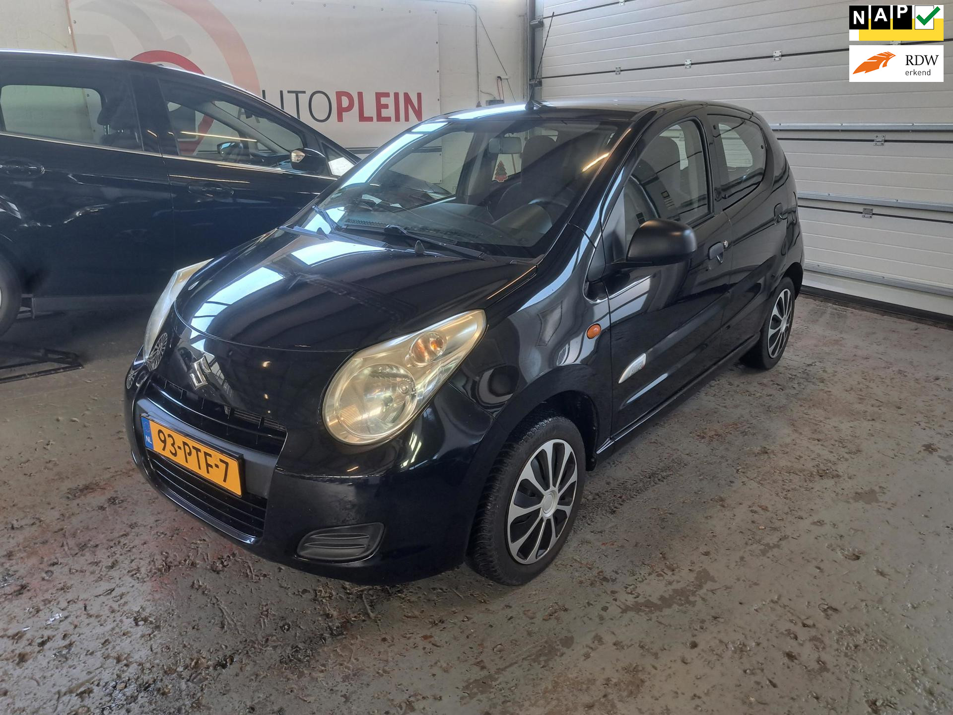 Suzuki Alto 1.0 Comfort Plus 2011 - voorkant
