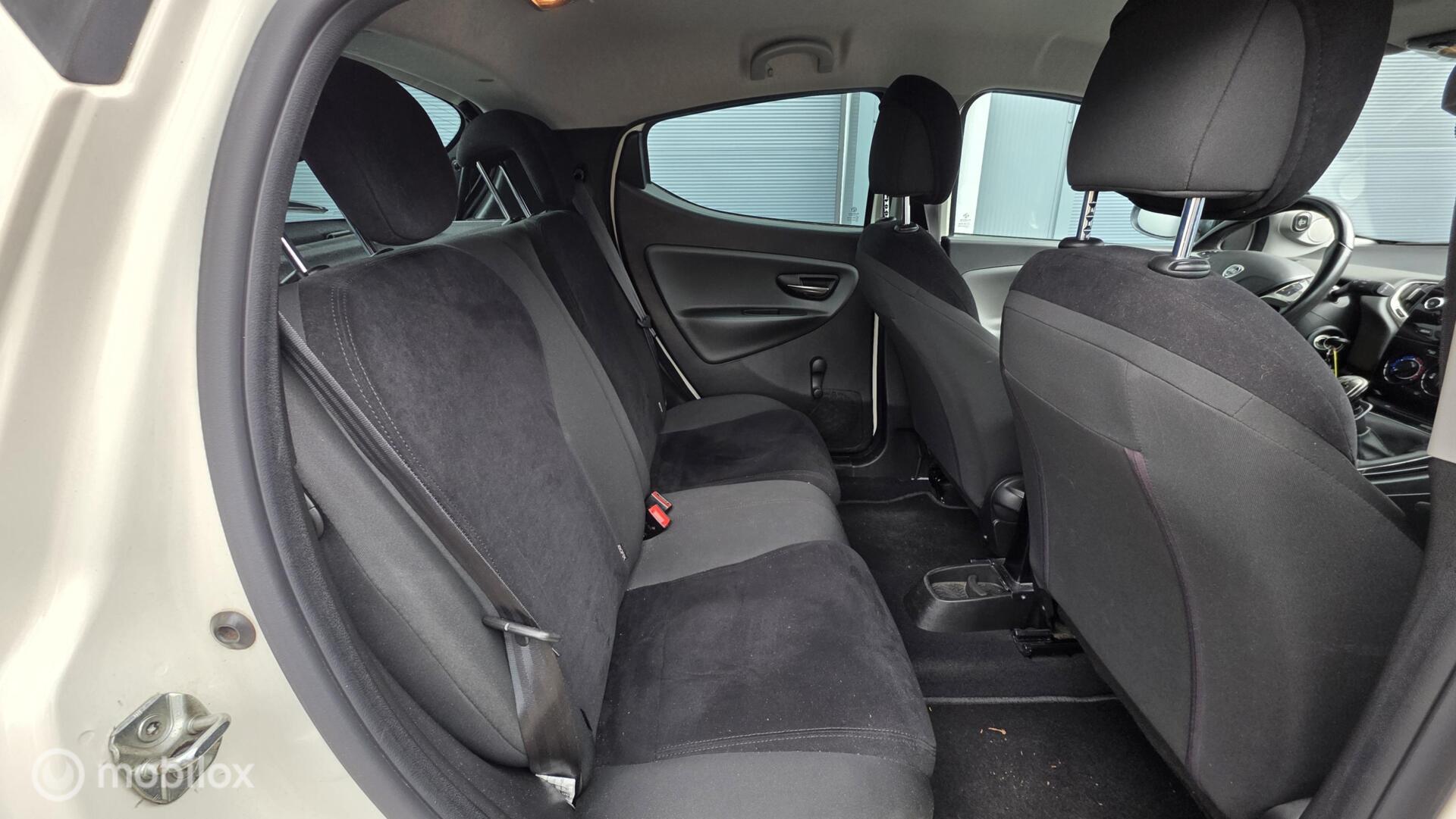 Foto van Lancia Ypsilon