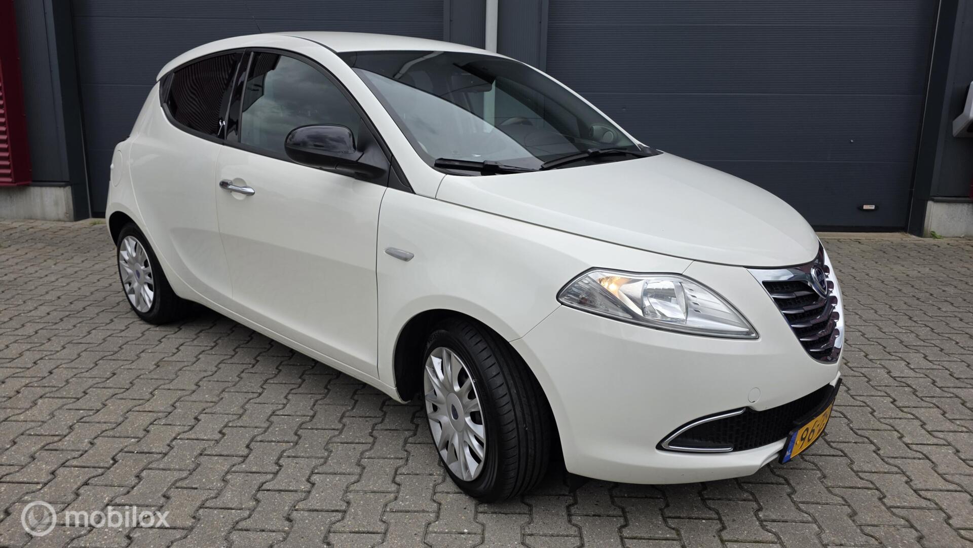 Foto van Lancia Ypsilon