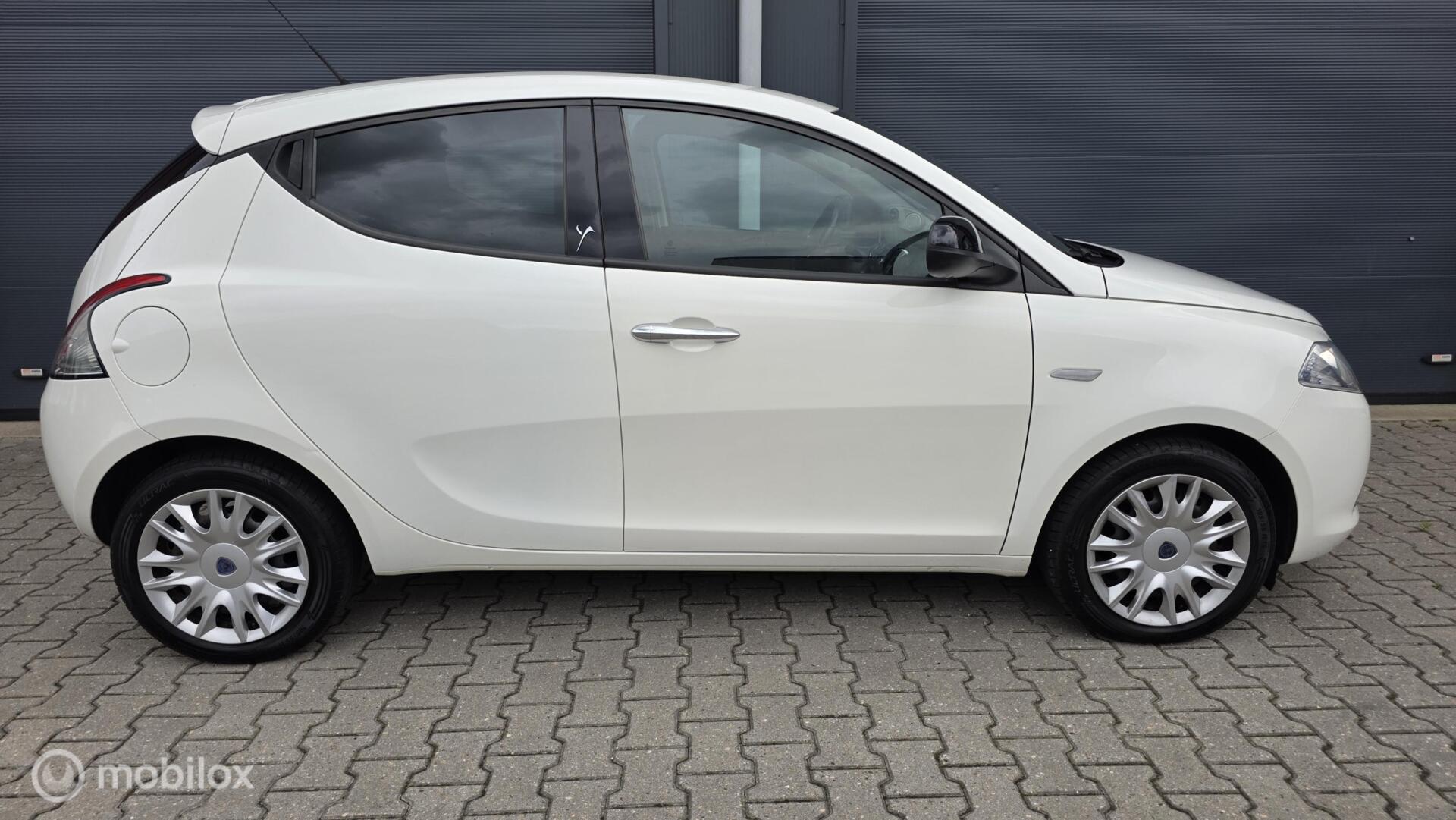 Foto van Lancia Ypsilon