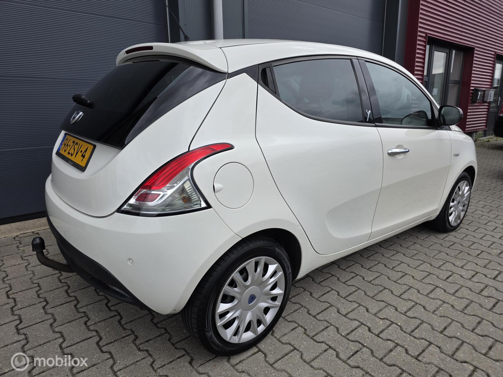 Foto van Lancia Ypsilon