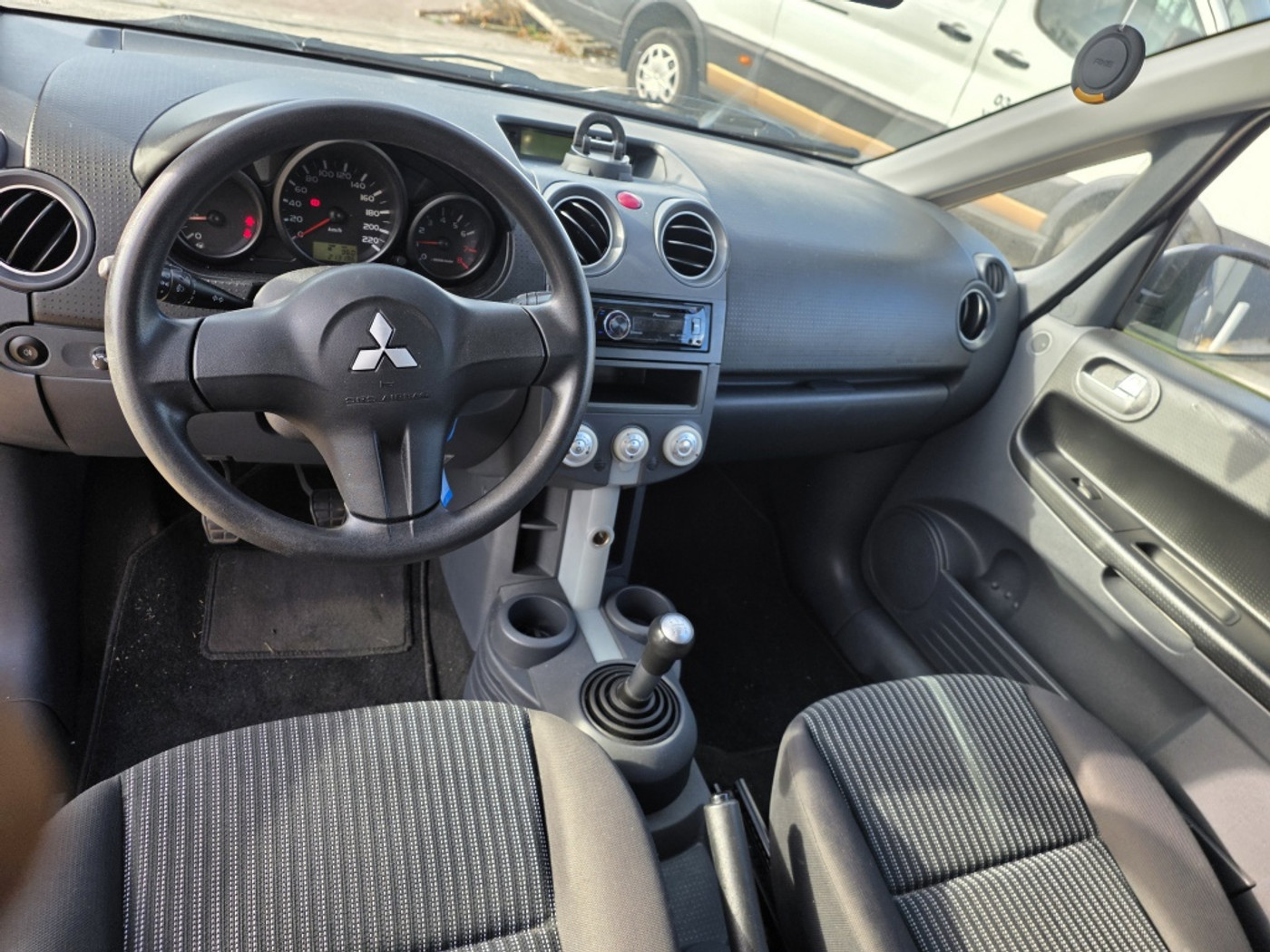 Foto van Mitsubishi Mitsubishi Colt