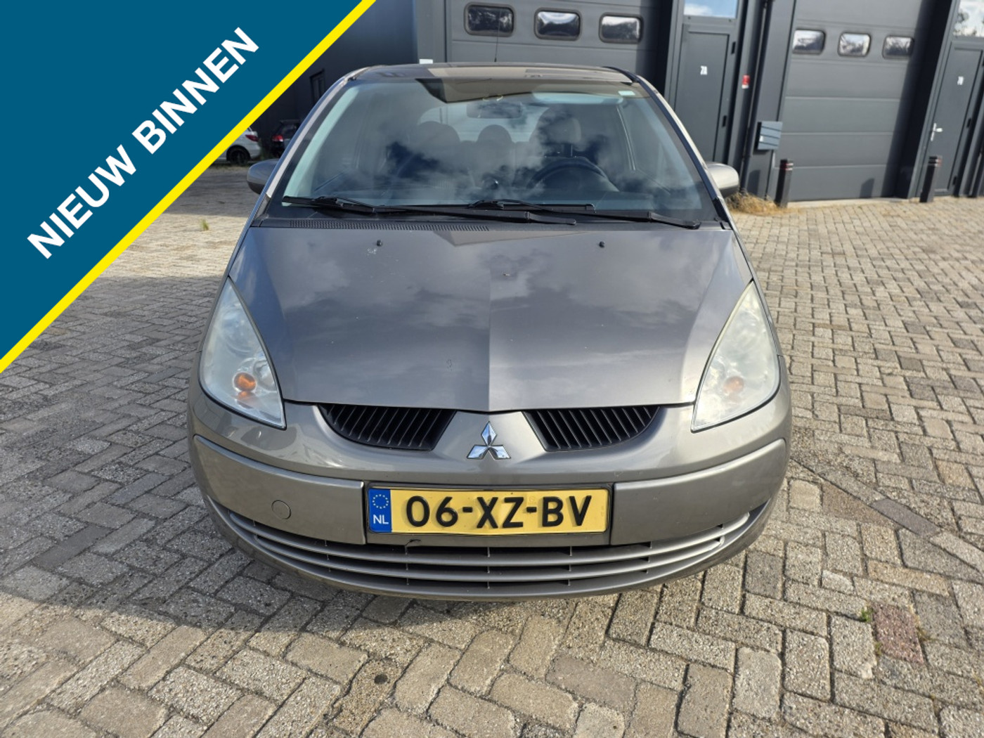 Mitsubishi Mitsubishi Colt 1.3 Invite 2007 - voorkant