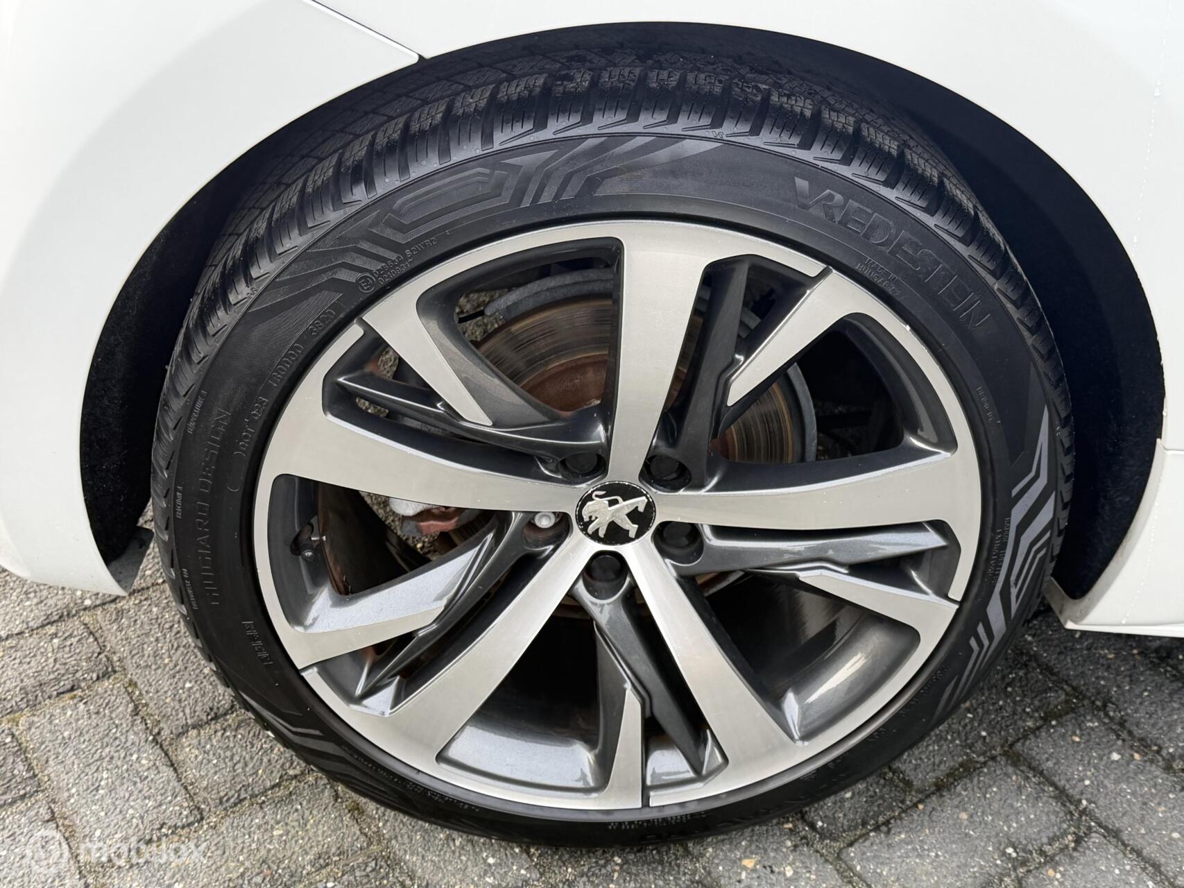 Foto van Peugeot RCZ