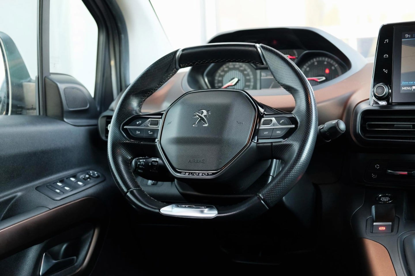 Foto van Peugeot Rifter