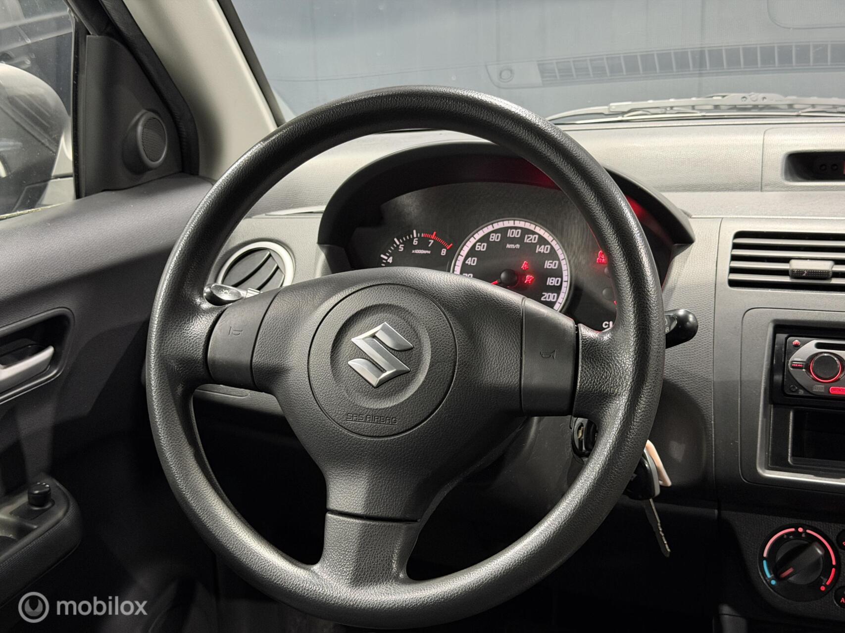Foto van Suzuki Swift
