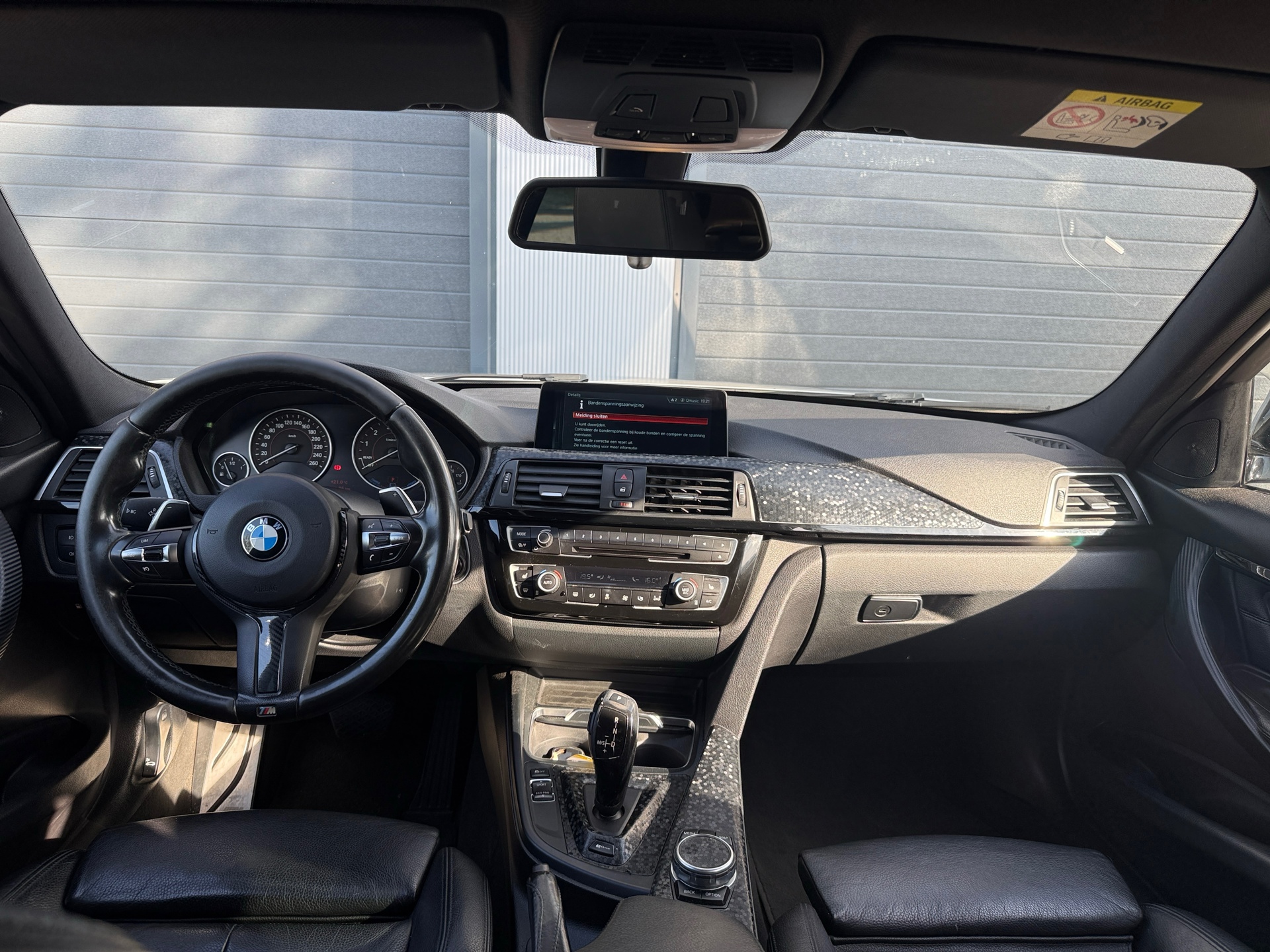 Foto van BMW 330e Iperformance
