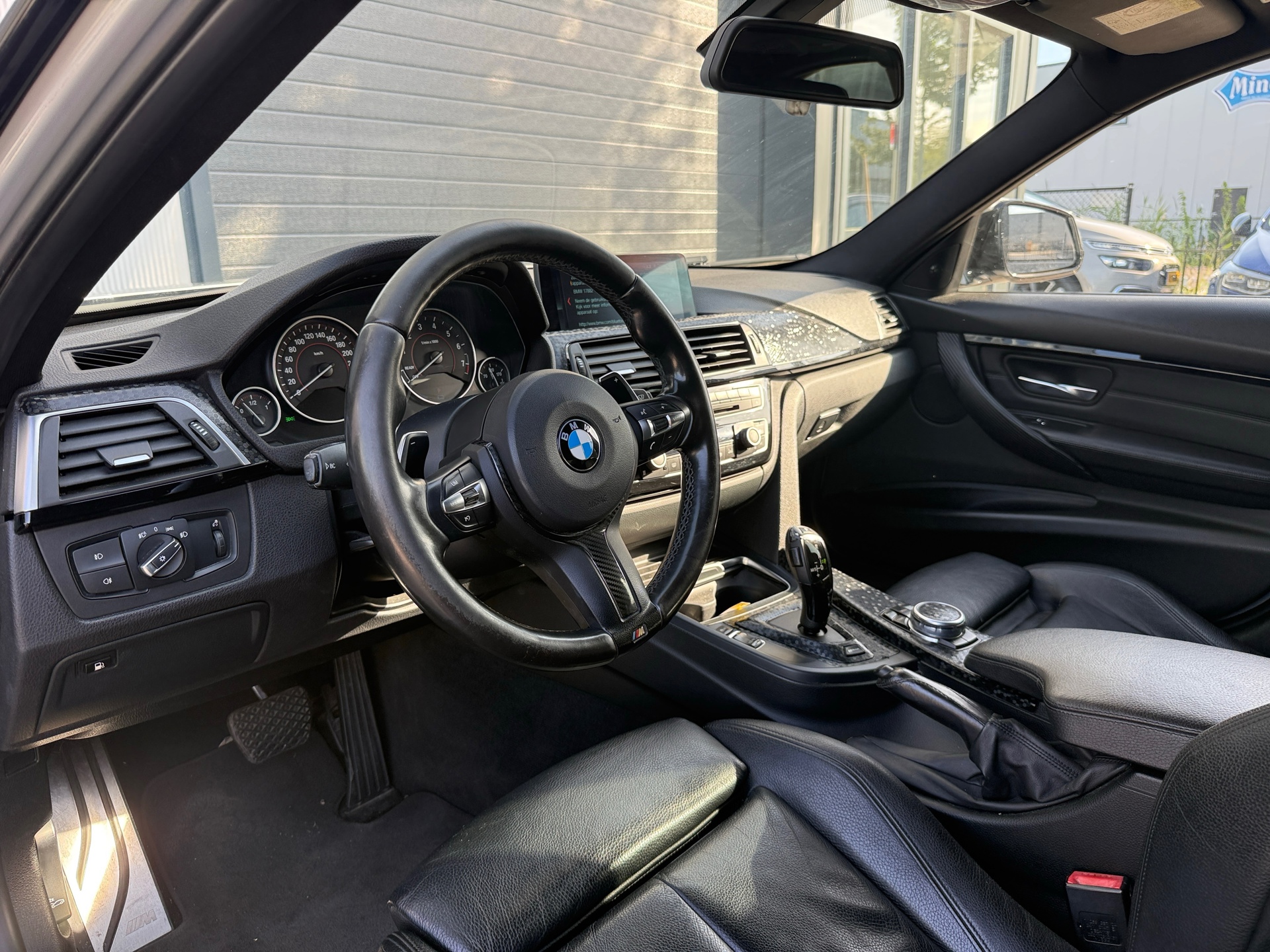 Foto van BMW 330e Iperformance
