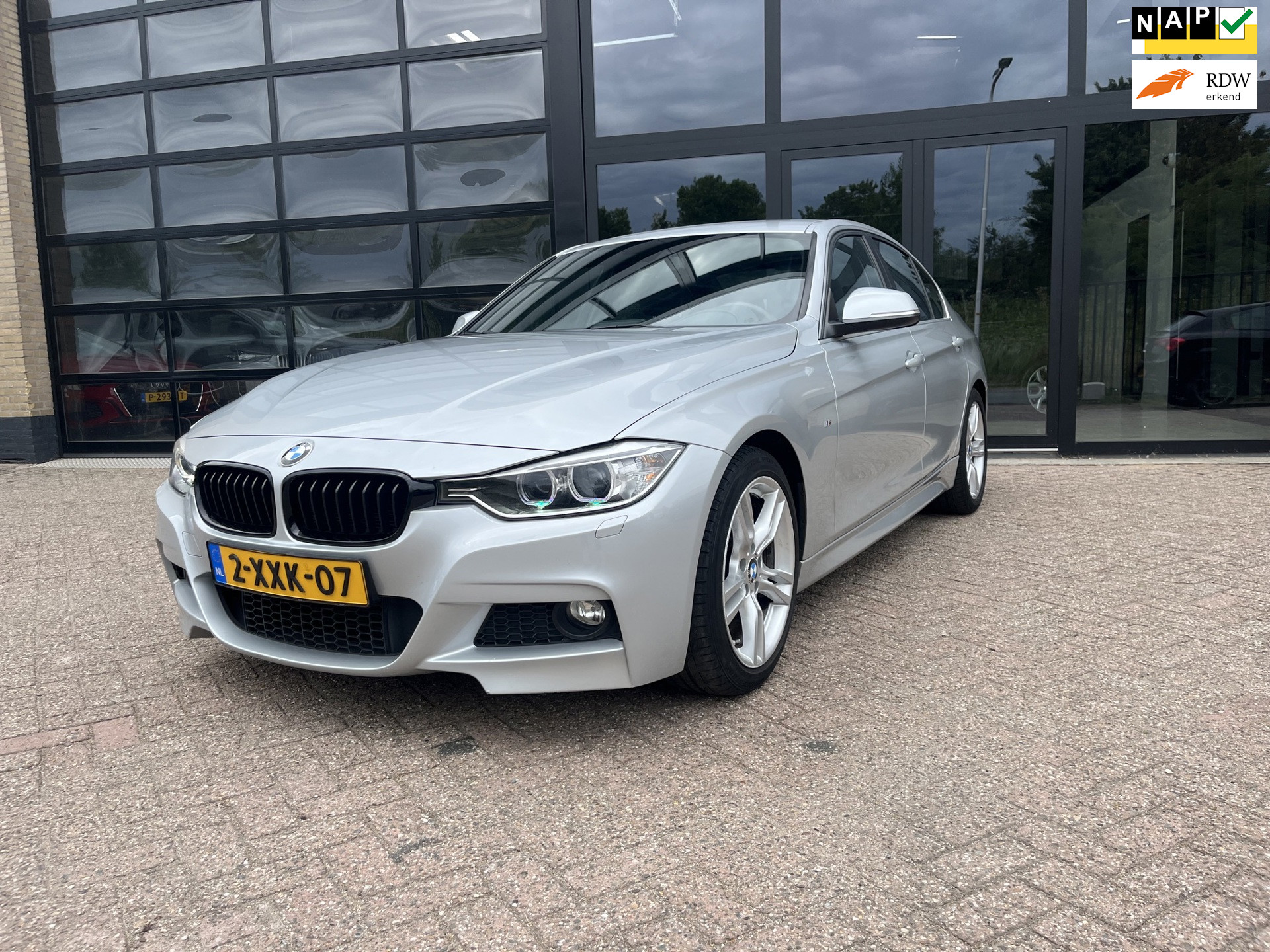 BMW 316i 316i Executive, M-Sport pakket 2014 - voorkant