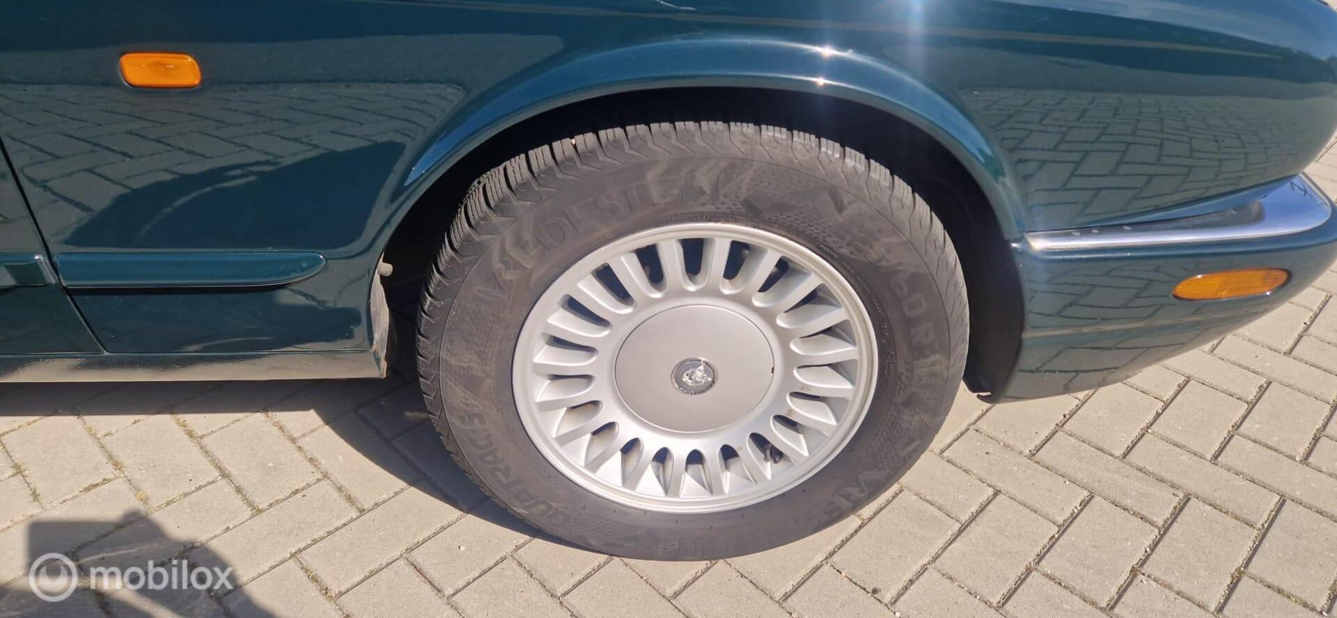 Foto van Jaguar Jaguar (xj8) Executive