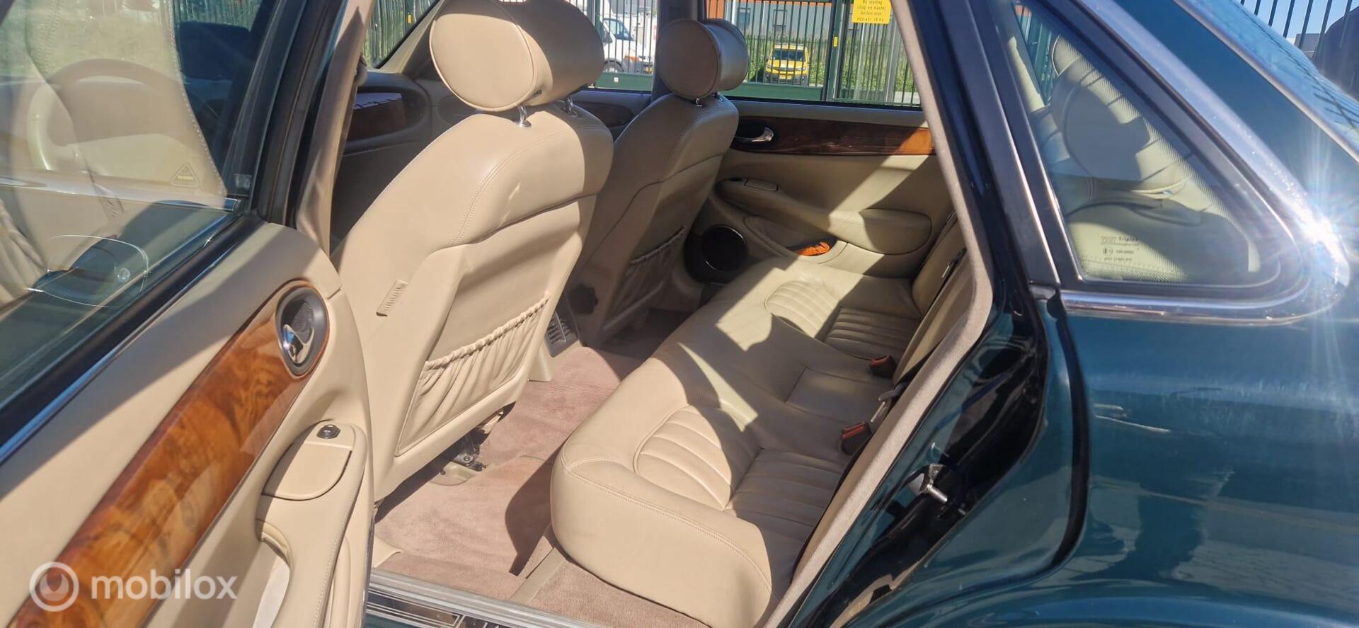 Foto van Jaguar Jaguar (xj8) Executive