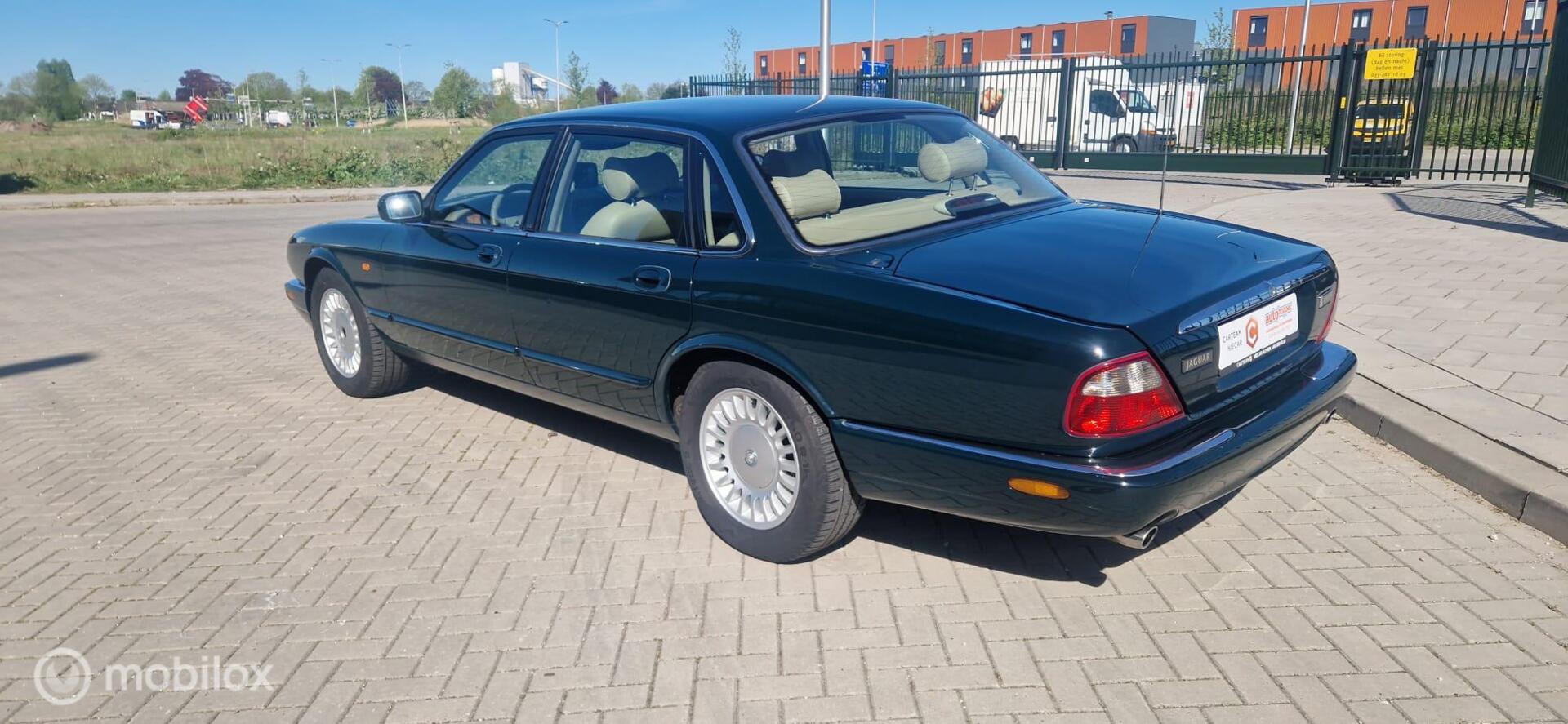 Foto van Jaguar Jaguar (xj8) Executive